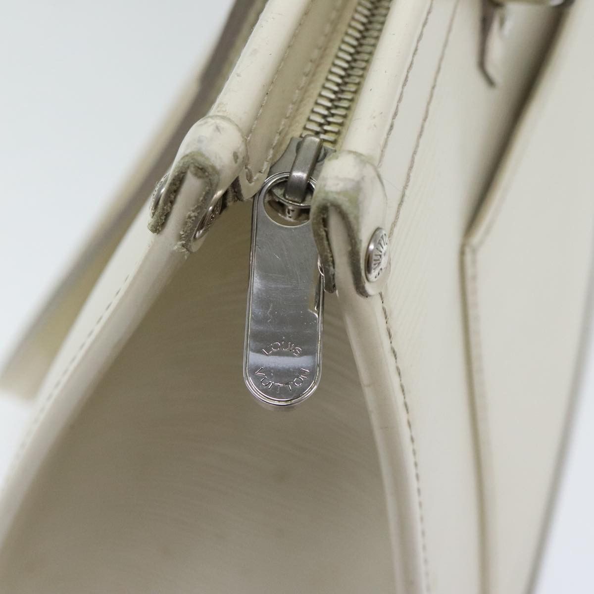 Louis Vuitton Madelaine Ecru Leather Handbag (Pre-Owned) Size ONE SIZE - 11 Thumbnail