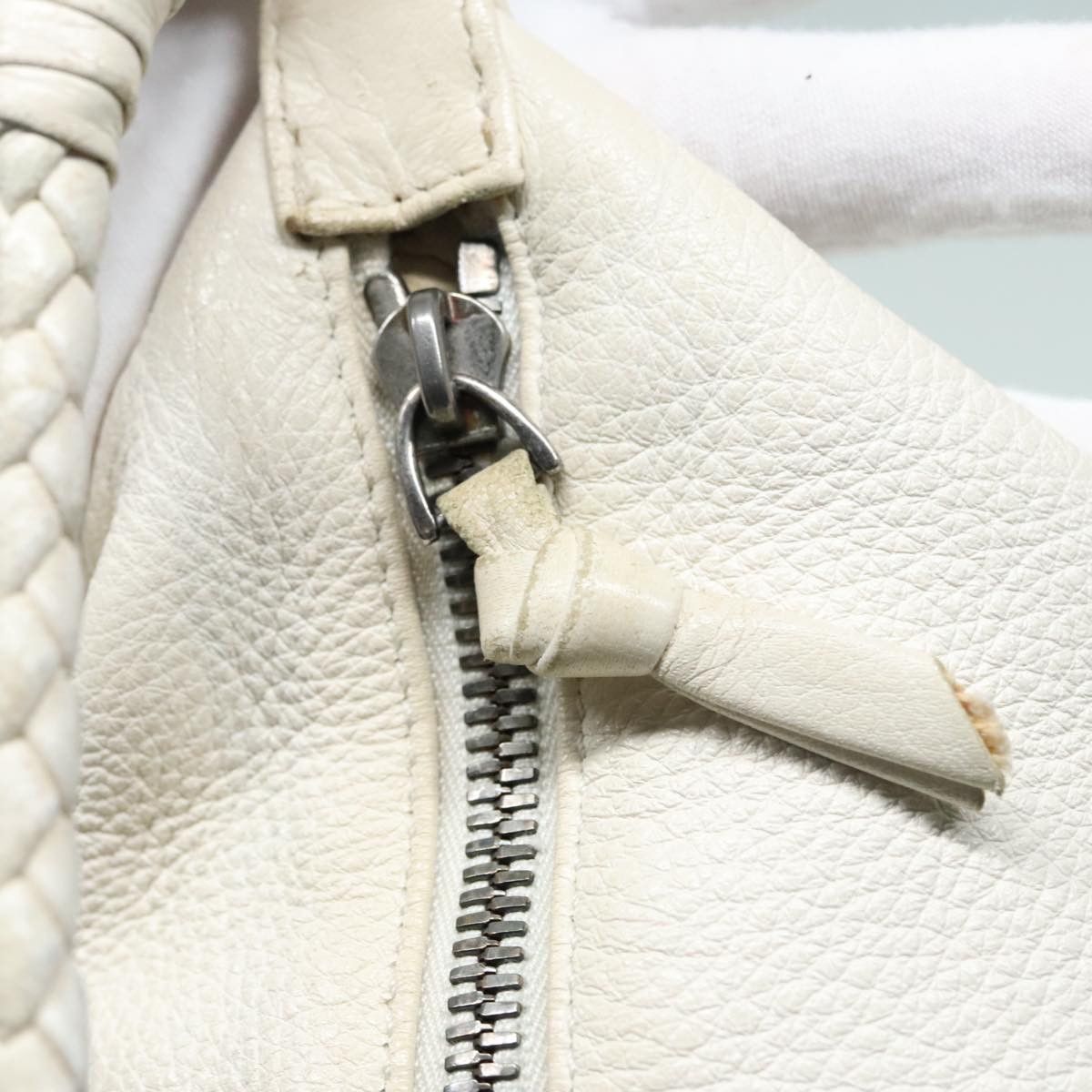 Bottega Veneta White Leather Handbag (Pre-Owned) Size ONE SIZE - 11 Thumbnail