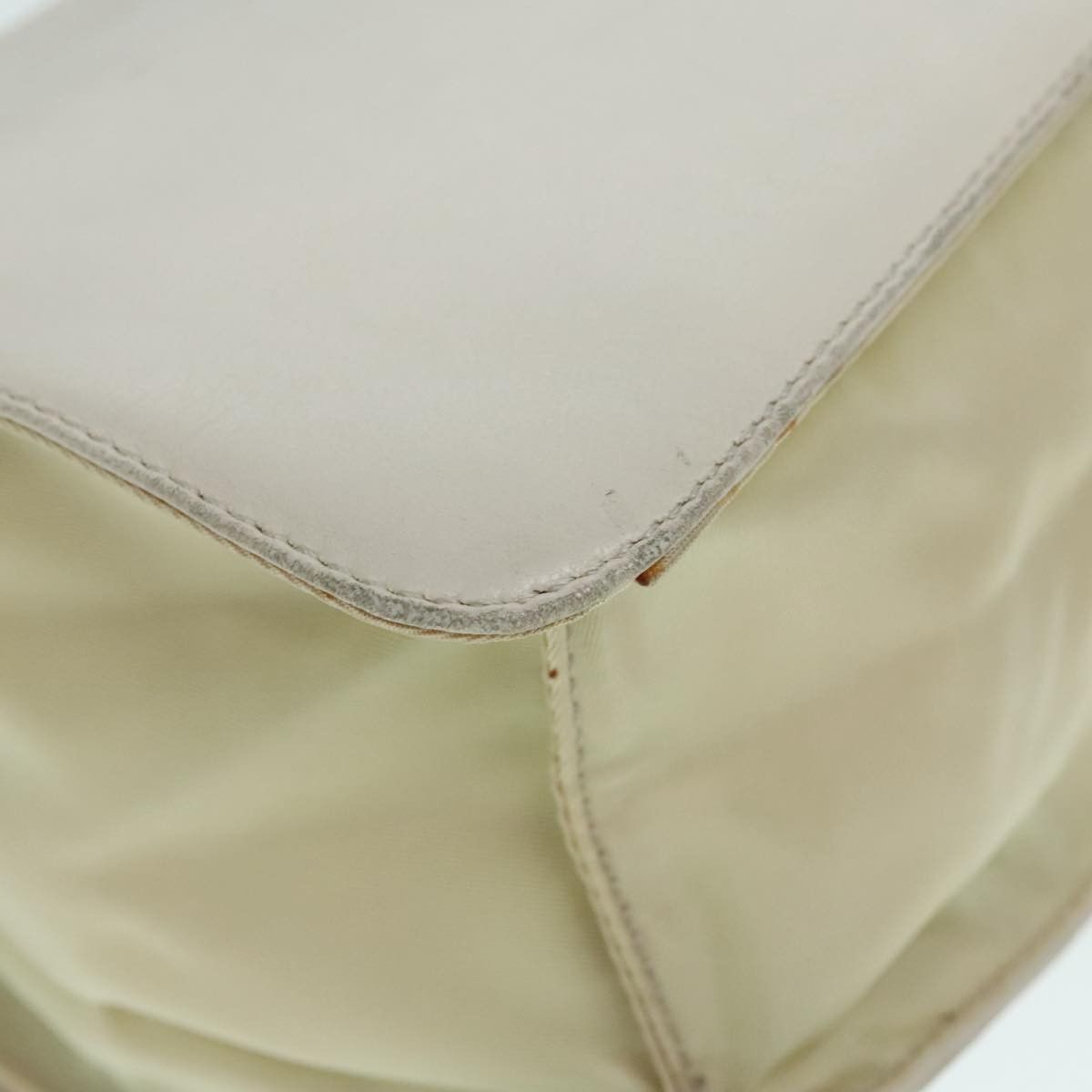 Prada White Leather Shoulder Bag (Pre-Owned) Size ONE SIZE - 9 Thumbnail