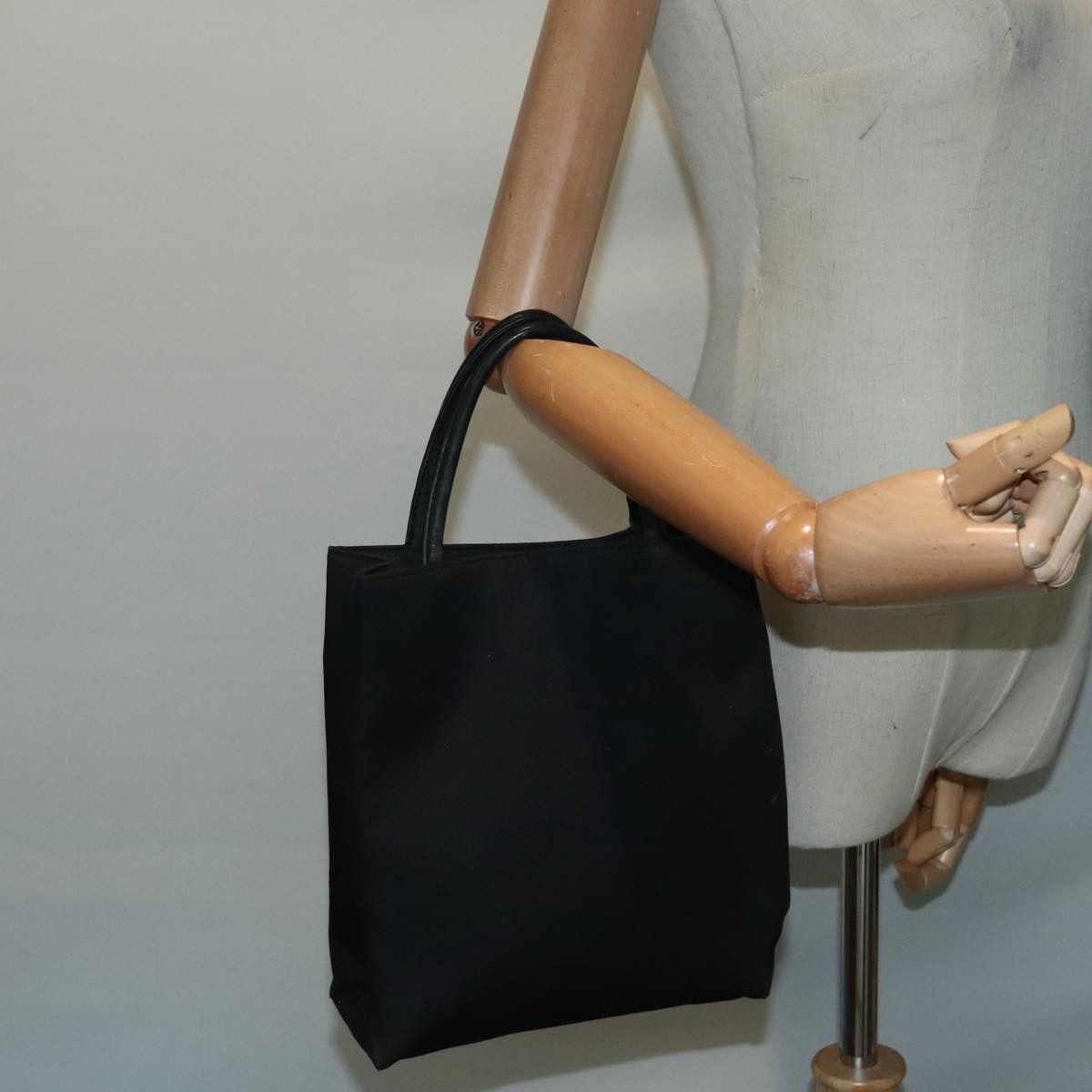 Burberry Black Canvas Handbag (Pre-Owned) Size ONE SIZE - 14 Thumbnail