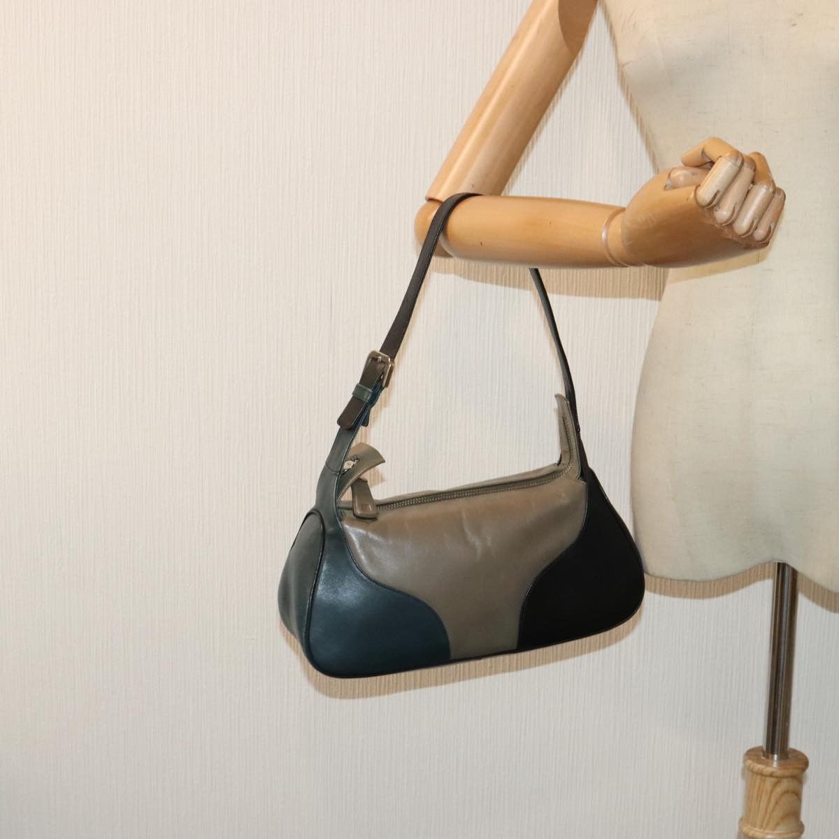 Bally Brown Leather Shoulder Bag (Pre-Owned) Size ONE SIZE - 15 Thumbnail