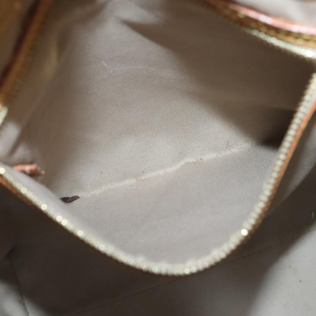 Louis Vuitton Reade Beige Patent Leather Tote Bag (Pre-Owned) Size ONE SIZE - 20 Thumbnail