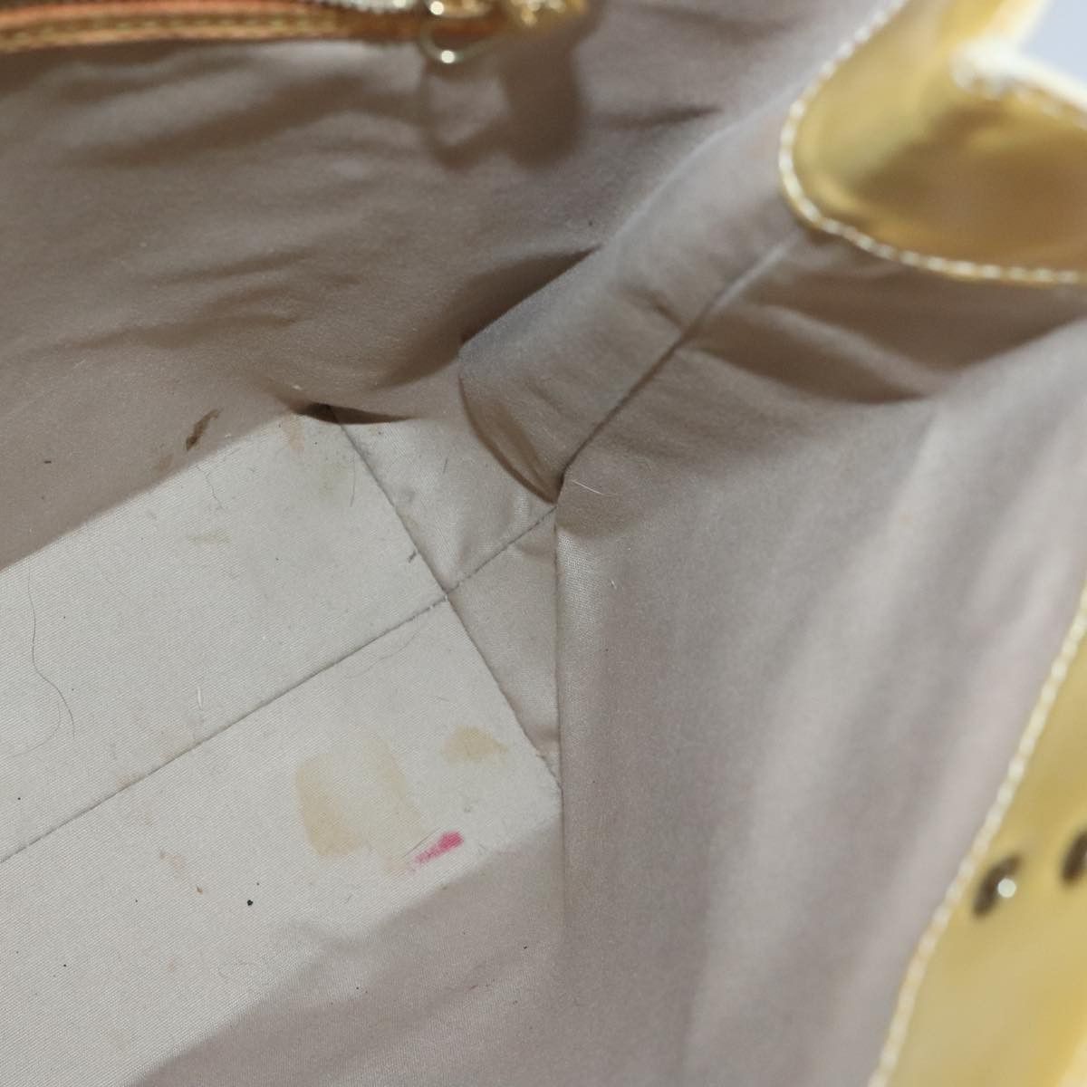 Louis Vuitton Reade Beige Patent Leather Tote Bag (Pre-Owned) Size ONE SIZE - 18 Thumbnail