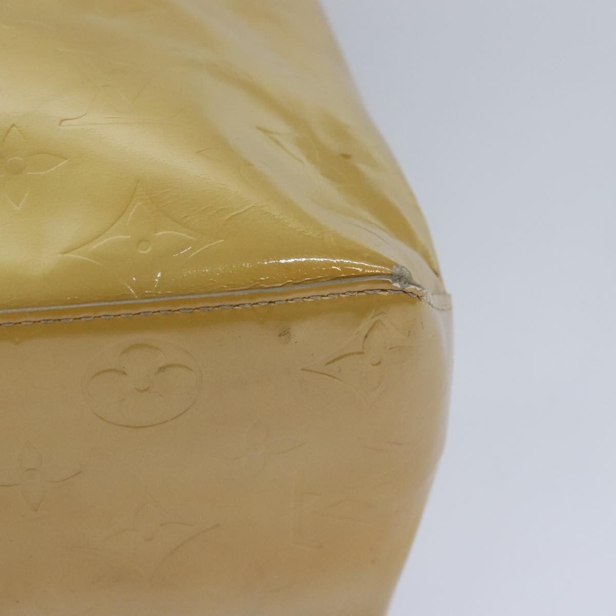 Louis Vuitton Reade Beige Patent Leather Tote Bag (Pre-Owned) Size ONE SIZE - 17 Thumbnail