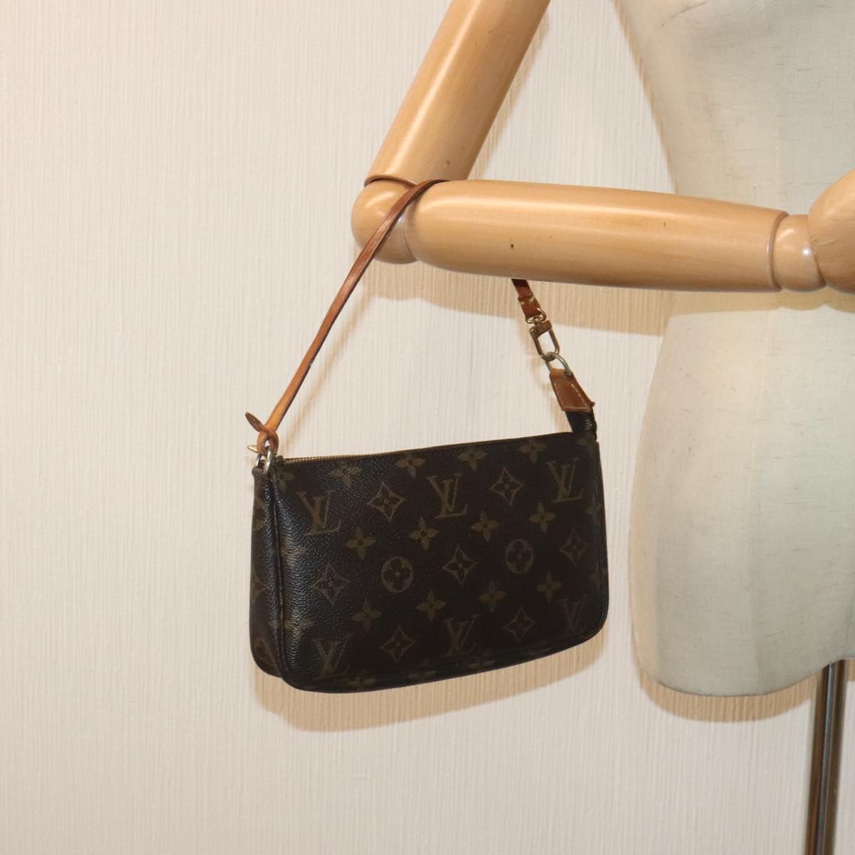 Pochette Accessoire Brown Canvas Shoulder Bag (Pre-Owned)