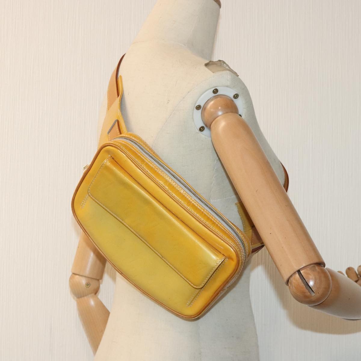 Louis Vuitton Fulton Beige Patent Leather Shoulder Bag (Pre-Owned) Size ONE SIZE - 11 Thumbnail