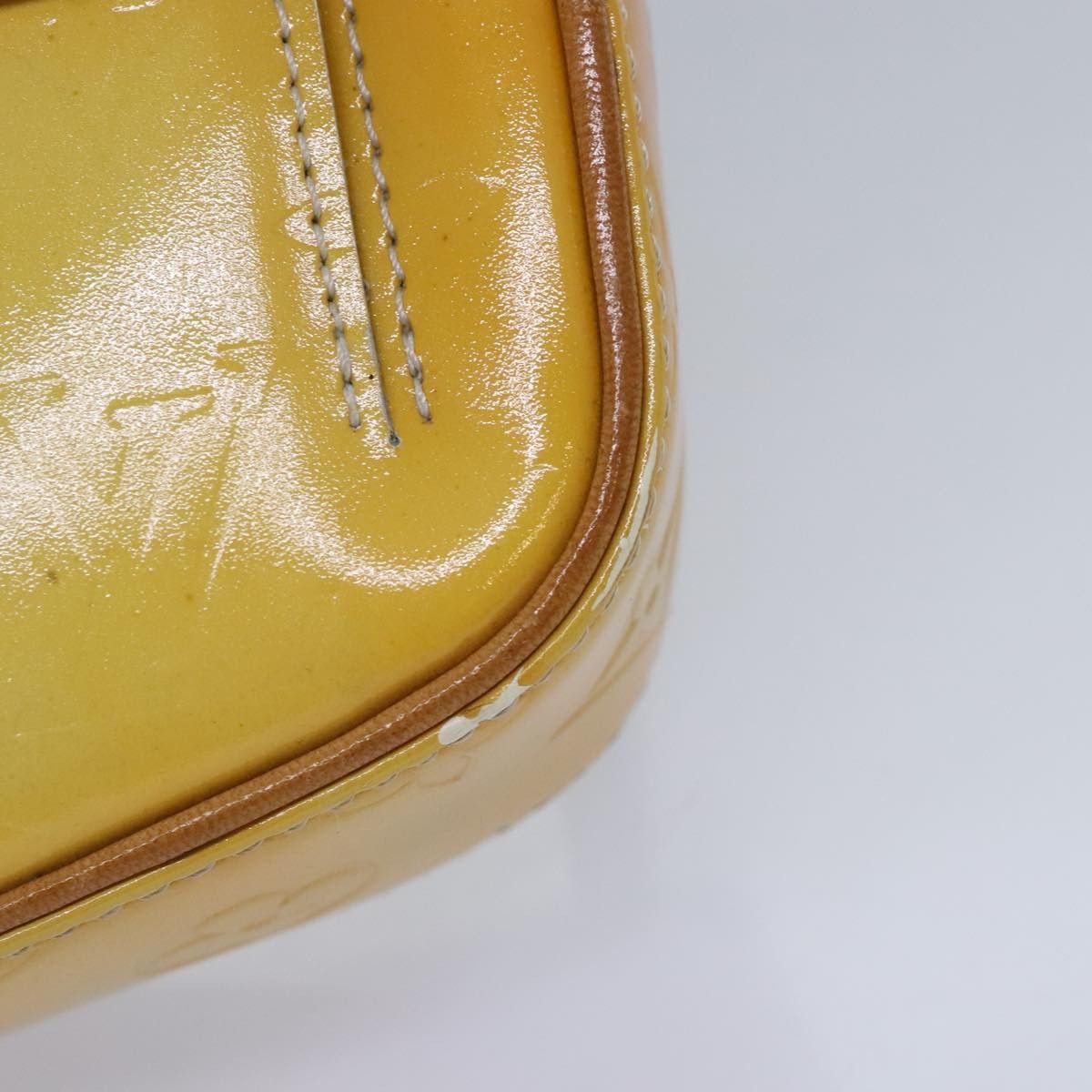 Louis Vuitton Fulton Beige Patent Leather Shoulder Bag (Pre-Owned) Size ONE SIZE - 18 Thumbnail