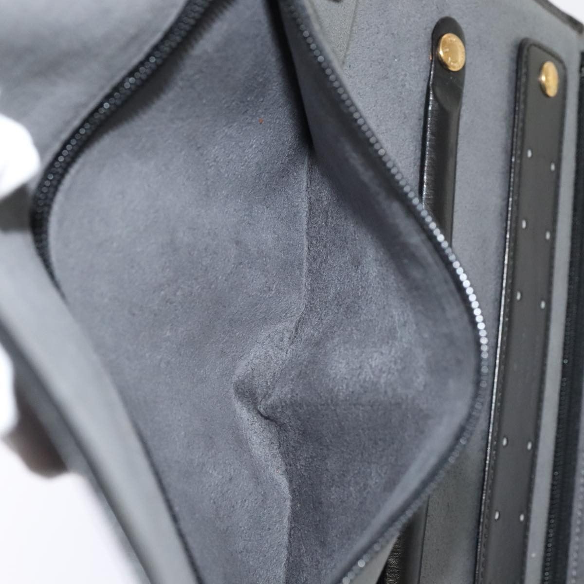 Louis Vuitton Rouleau Black Leather Clutch Bag (Pre-Owned) Size ONE SIZE - 18 Thumbnail