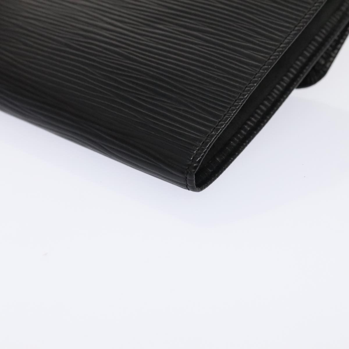 Louis Vuitton Rouleau Black Leather Clutch Bag (Pre-Owned) Size ONE SIZE - 7 Thumbnail