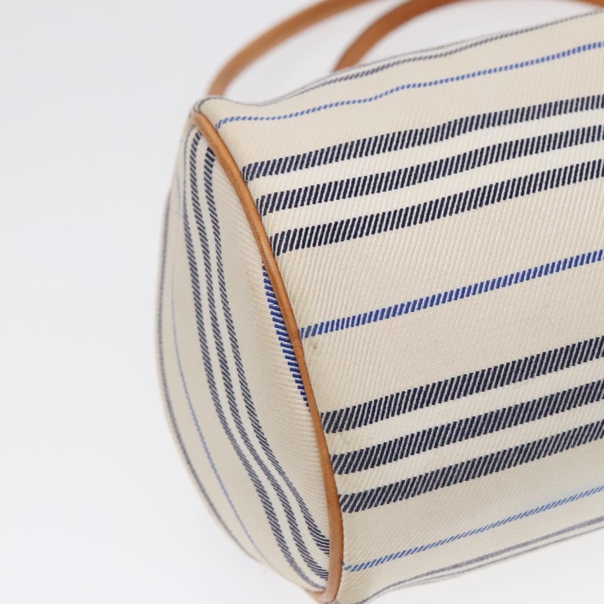 Burberry White Canvas Shoulder Bag (Pre-Owned) Size ONE SIZE - 9 Thumbnail