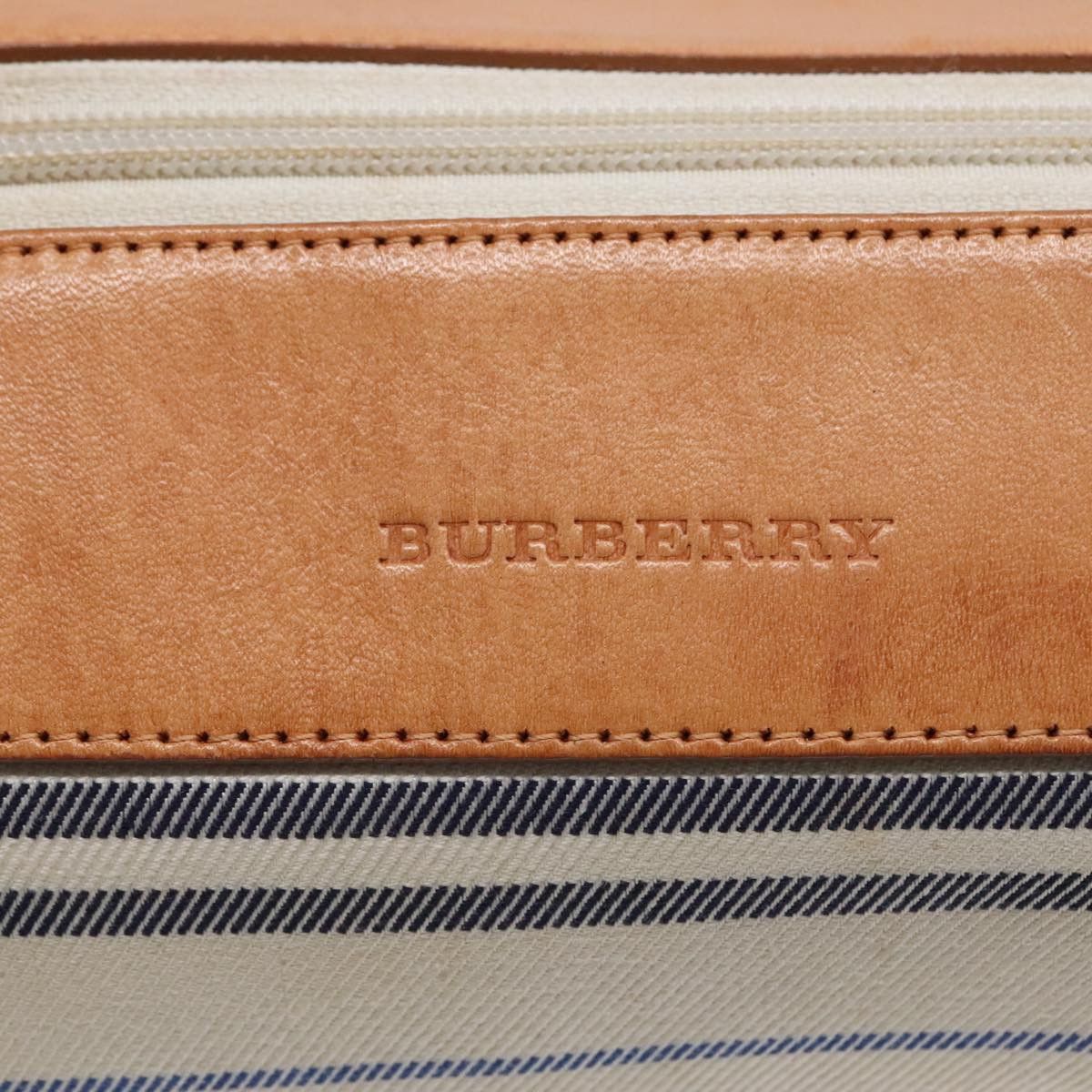 Burberry White Canvas Shoulder Bag (Pre-Owned) Size ONE SIZE - 18 Thumbnail