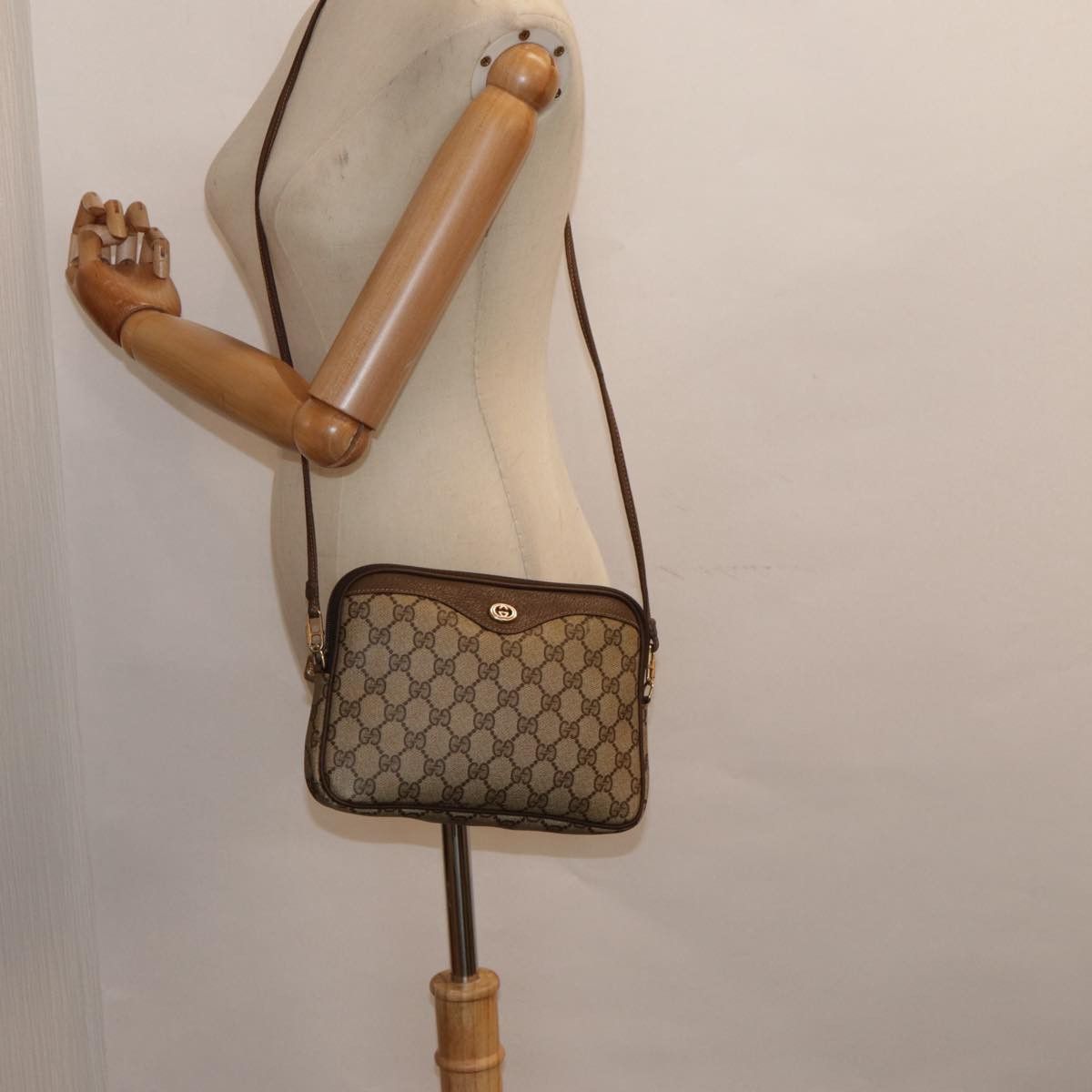 Gucci Gg Canvas Beige Canvas Shoulder Bag (Pre-Owned) Size ONE SIZE - 13 Thumbnail