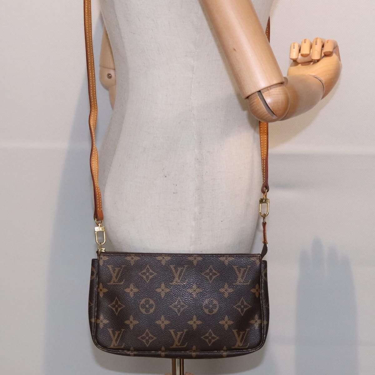 Louis Vuitton Pochette Accessoire Brown Canvas Clutch Bag (Pre-Owned) Size ONE SIZE - 10 Thumbnail