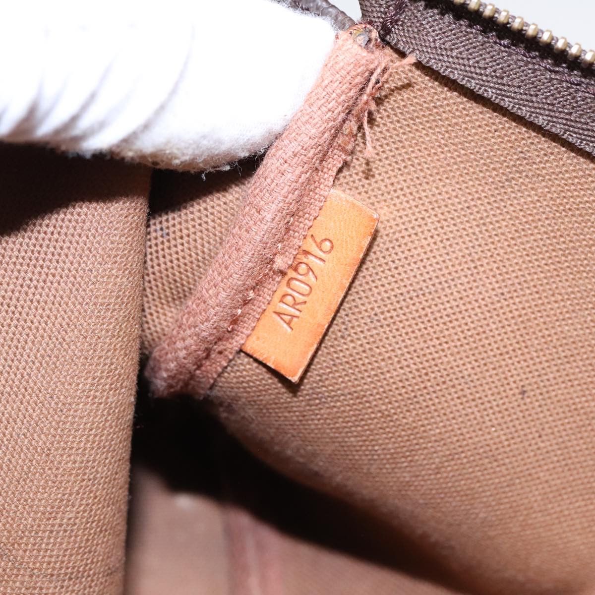 Louis Vuitton Pochette Accessoire Brown Canvas Clutch Bag (Pre-Owned) Size ONE SIZE - 9 Thumbnail