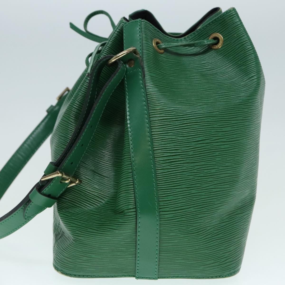Louis Vuitton Noe Green Leather Shoulder Bag (Pre-Owned) Size ONE SIZE - 3 Thumbnail