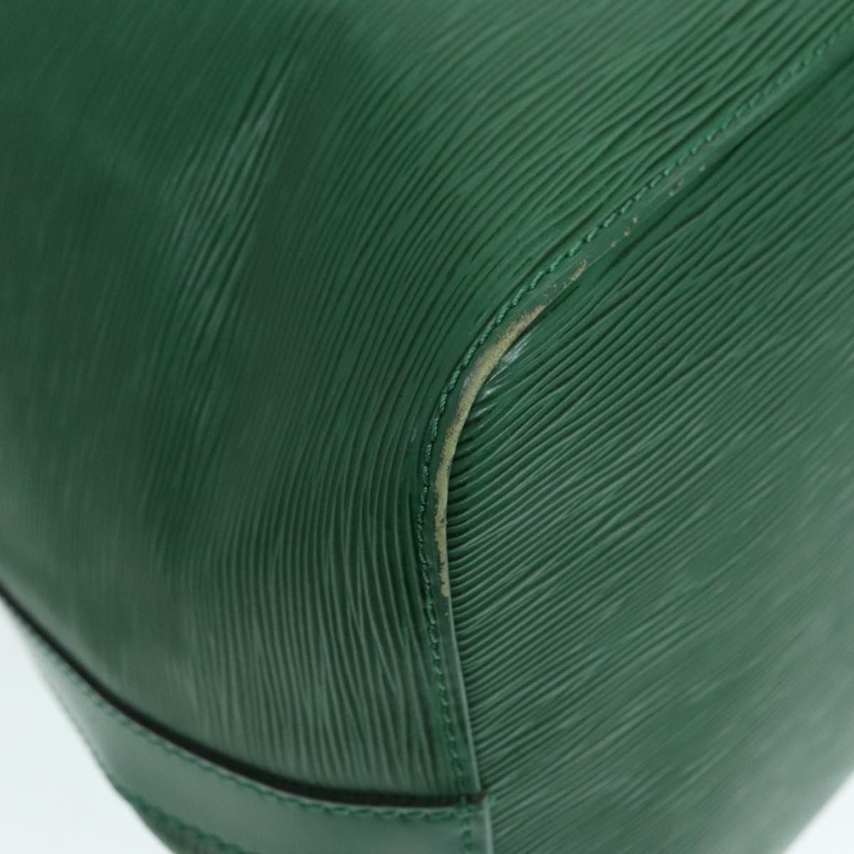 Louis Vuitton Noe Green Leather Shoulder Bag (Pre-Owned) Size ONE SIZE - 8 Thumbnail