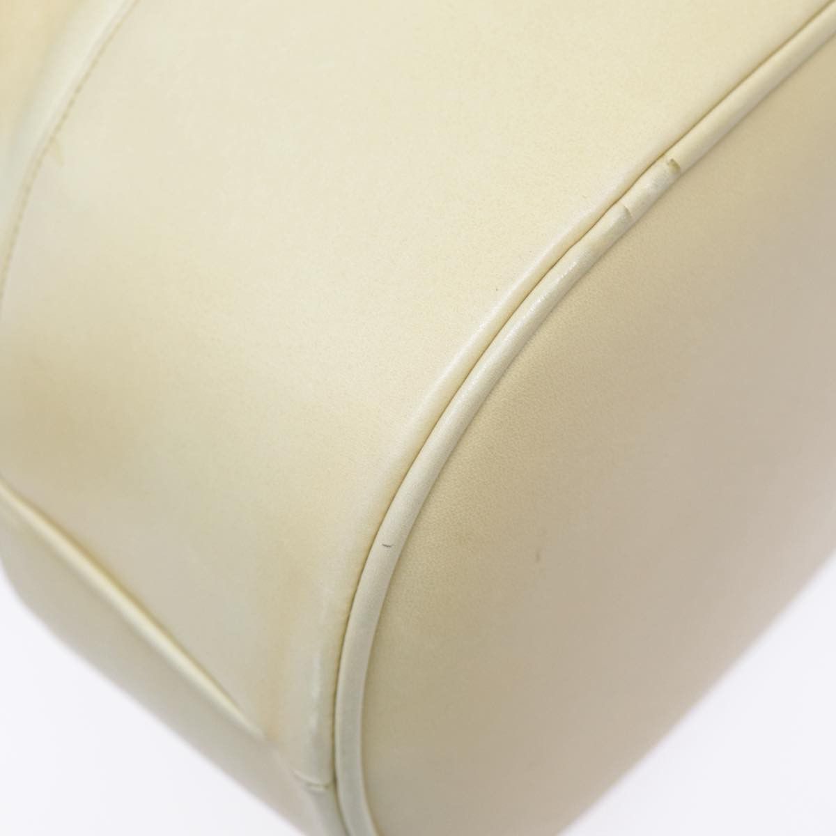 Chanel Logo Cc Beige Leather Shoulder Bag (Pre-Owned) Size ONE SIZE - 19 Thumbnail
