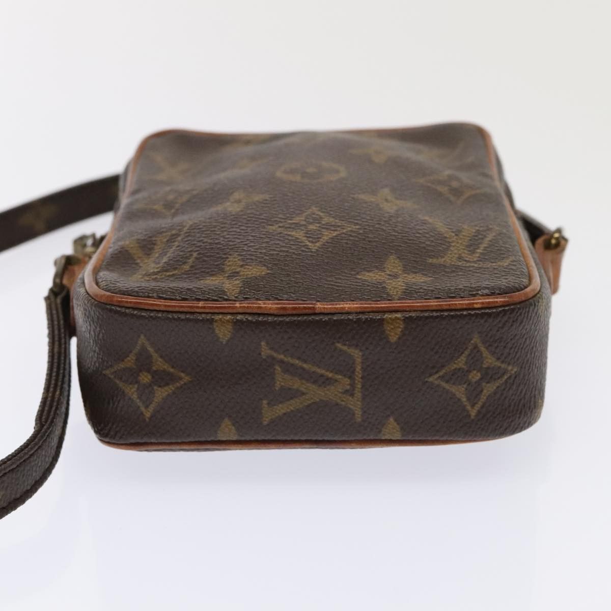 Louis Vuitton Danube Brown Canvas Shoulder Bag (Pre-Owned) Size ONE SIZE - 17 Thumbnail