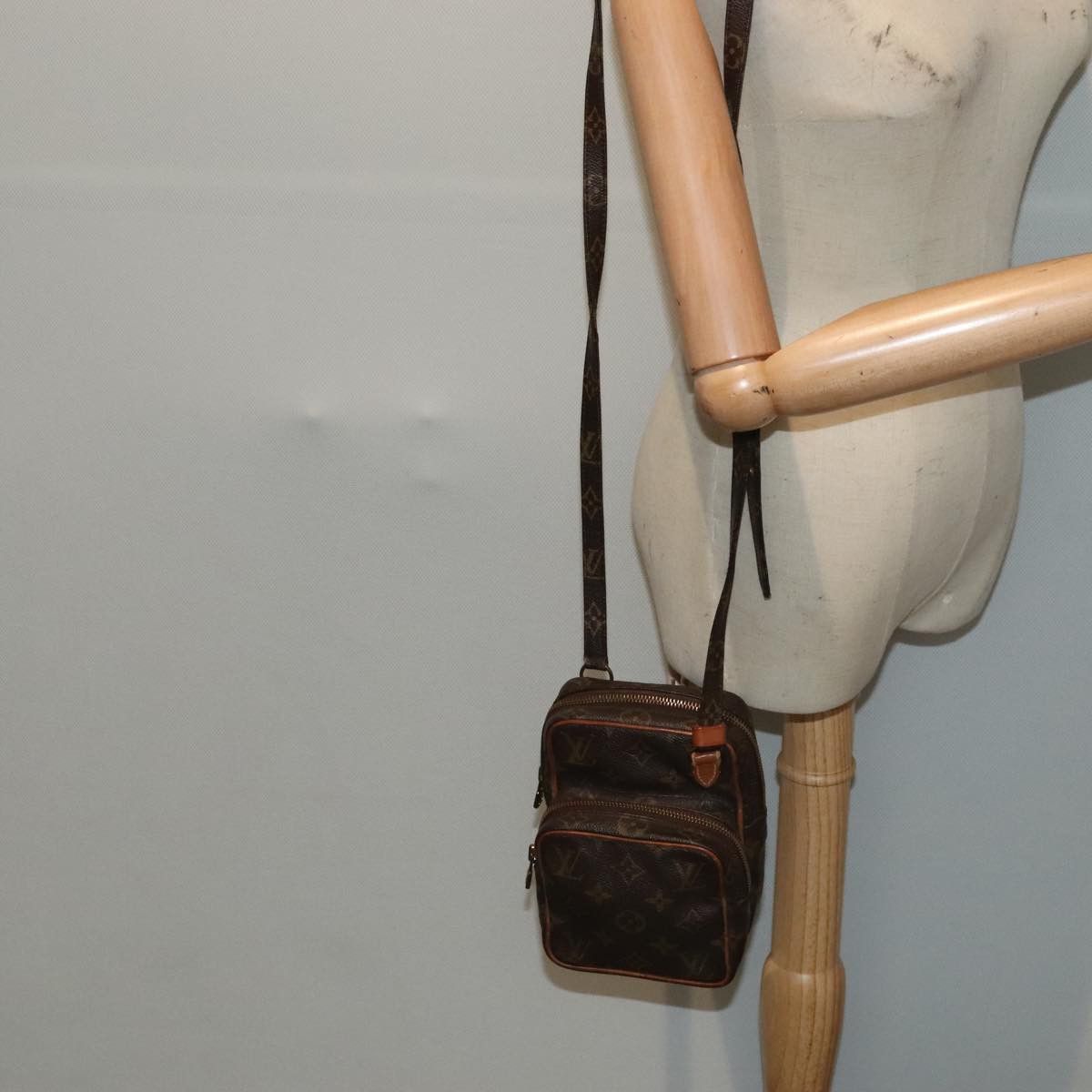 Louis Vuitton Amazon Brown Canvas Shoulder Bag (Pre-Owned) Size ONE SIZE - 14 Thumbnail