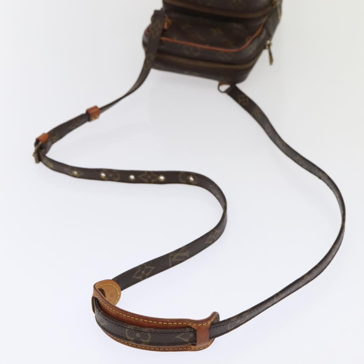 Louis Vuitton Amazon Brown Canvas Shoulder Bag (Pre-Owned) Size ONE SIZE - 5 Thumbnail
