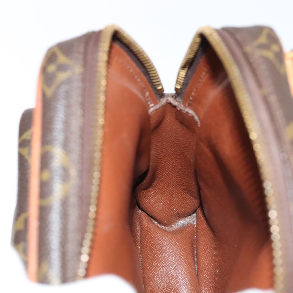 Louis Vuitton Amazon Brown Canvas Shoulder Bag (Pre-Owned) Size ONE SIZE - 20 Thumbnail