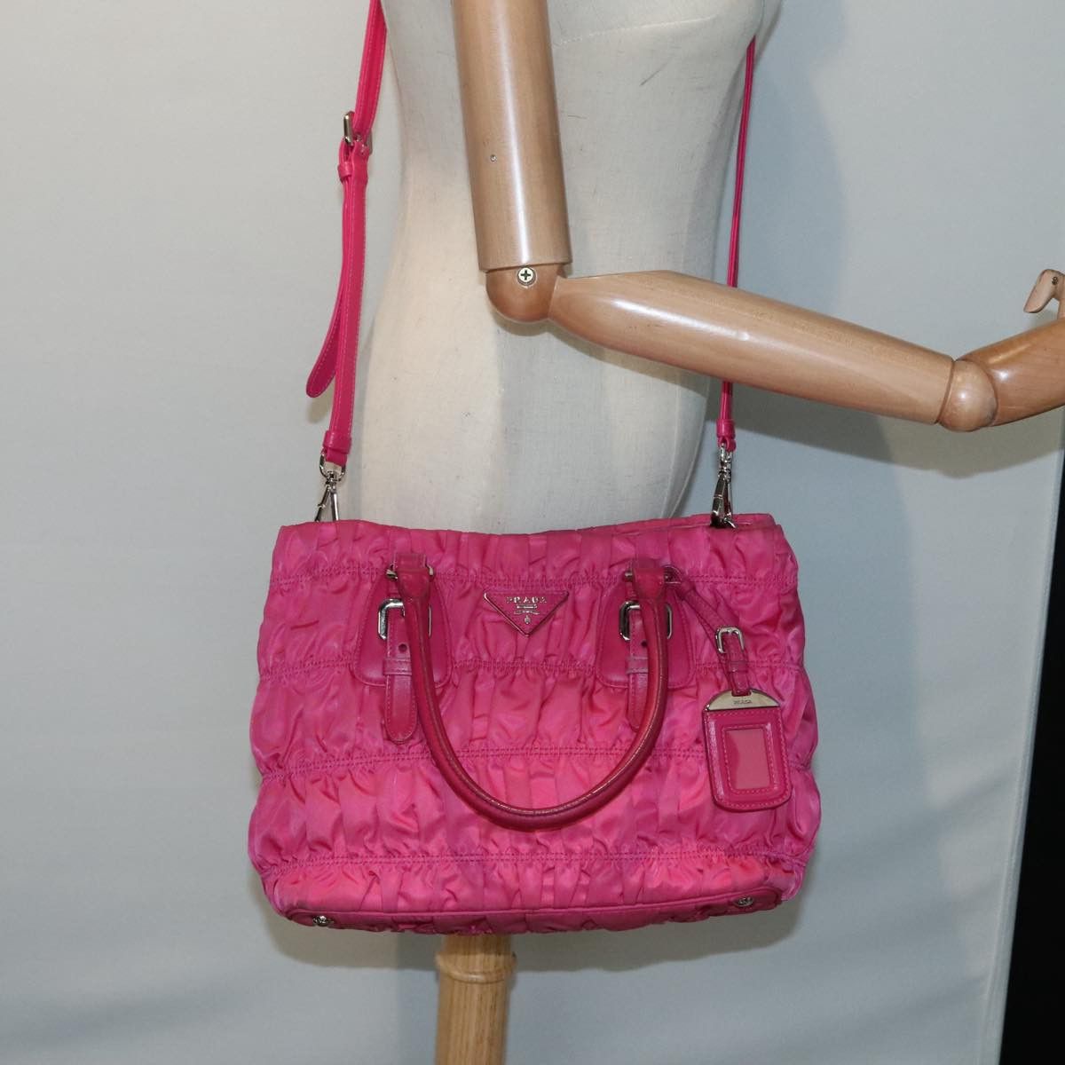 Prada Pink Synthetic Handbag (Pre-Owned) Size ONE SIZE - 14 Thumbnail