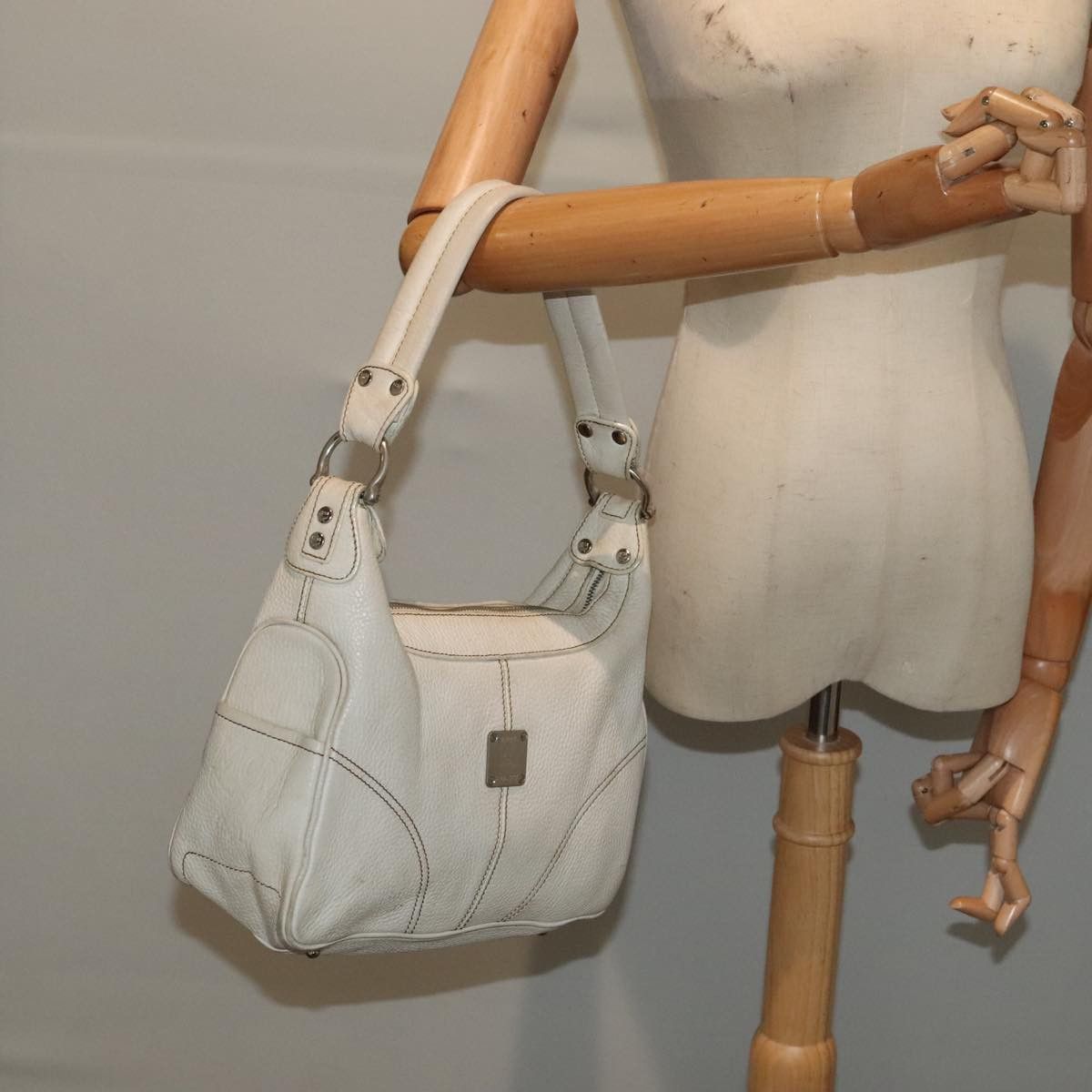 MCM White Leather Shoulder Bag (Pre-Owned) Size ONE SIZE - 15 Thumbnail