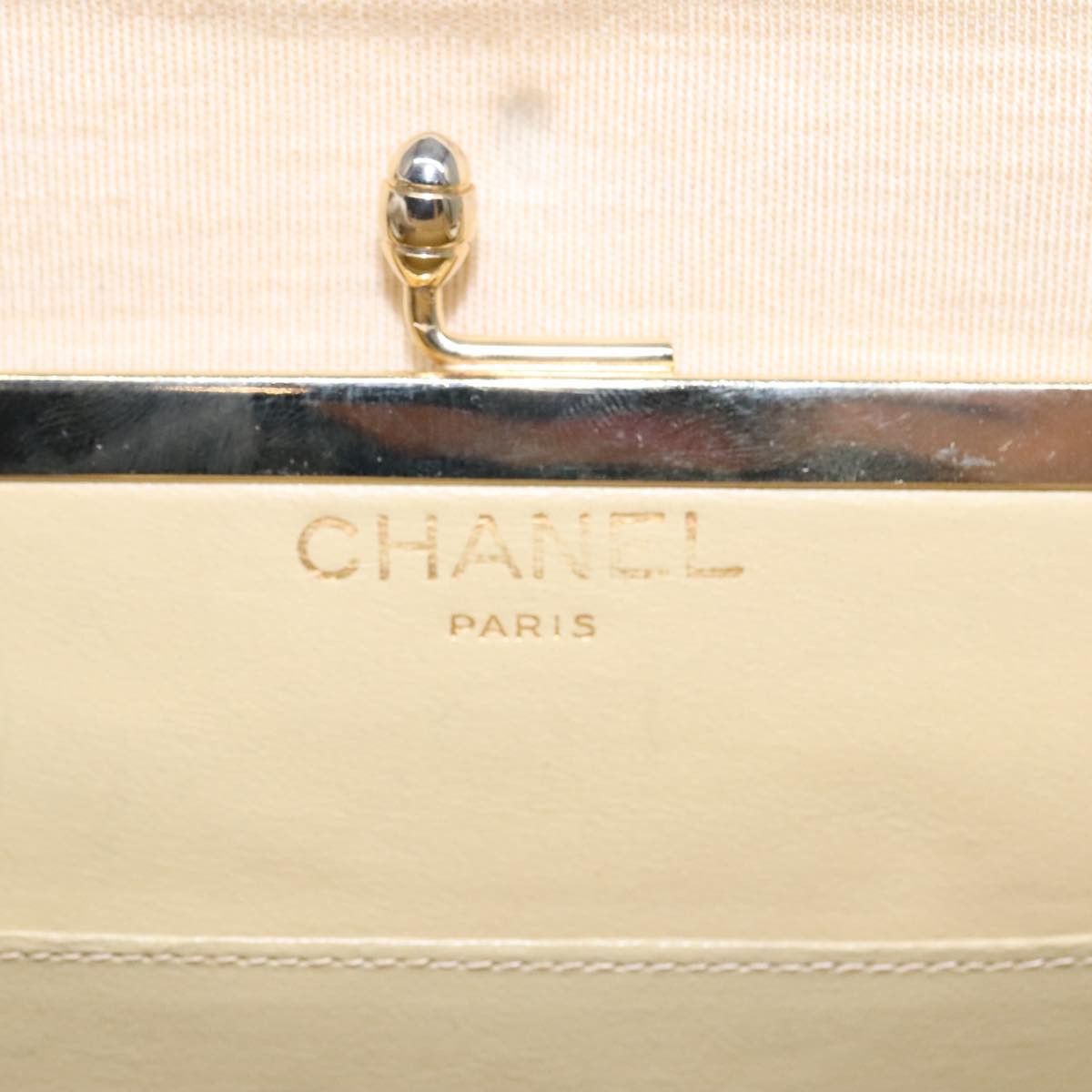 Chanel V-Stich Beige Cotton Shoulder Bag (Pre-Owned) Size ONE SIZE - 9 Thumbnail