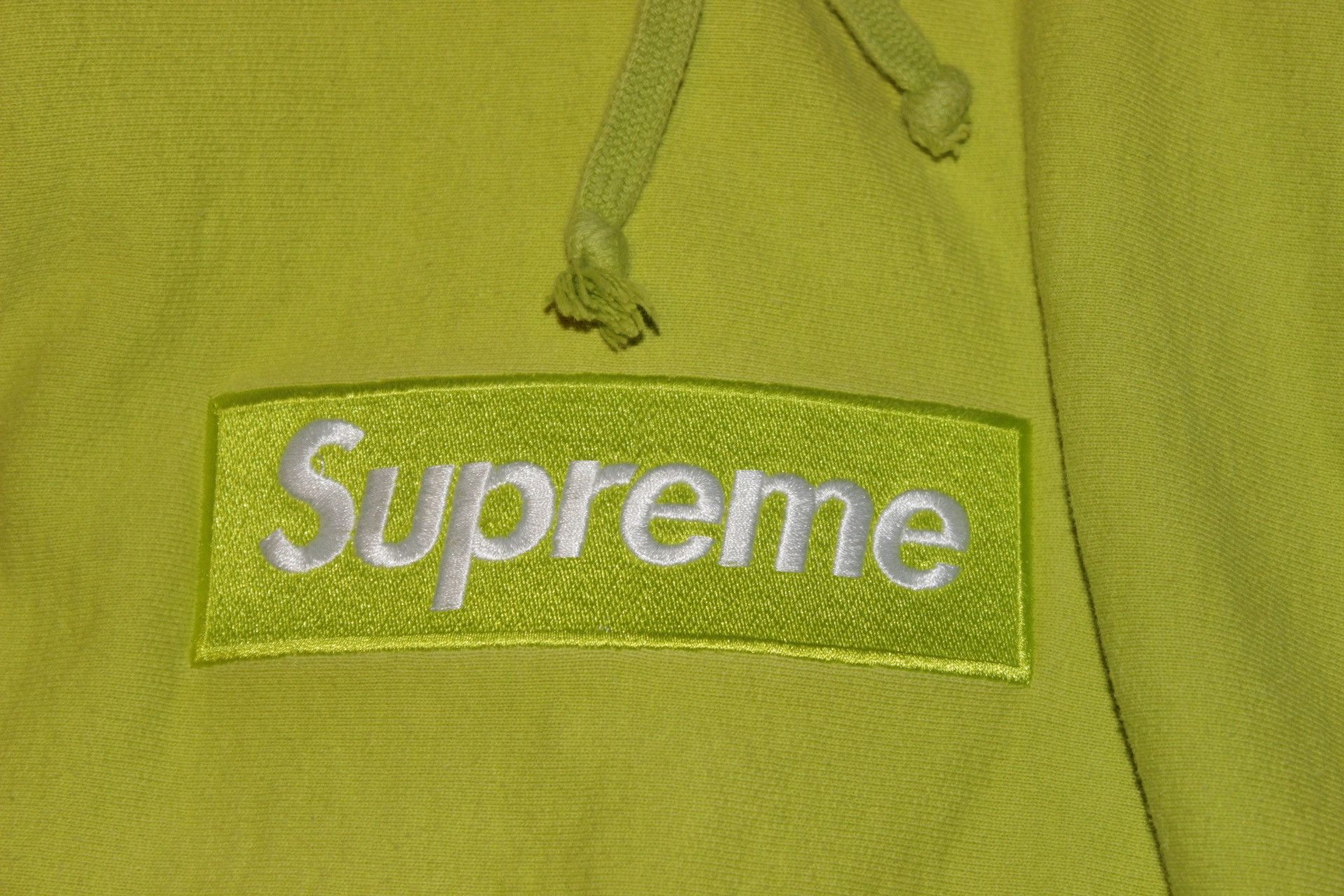 Supreme acid box logo clearance