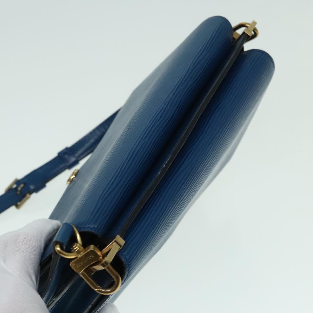 Louis Vuitton Grenelle Blue Leather Shoulder Bag (Pre-Owned) Size ONE SIZE - 18 Thumbnail