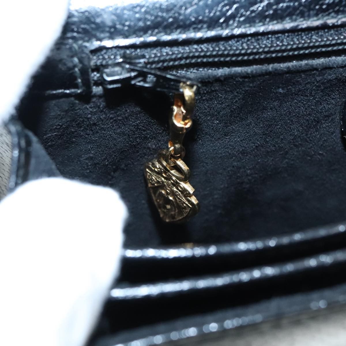 Gucci Black Leather Shoulder Bag (Pre-Owned) Size ONE SIZE - 19 Thumbnail