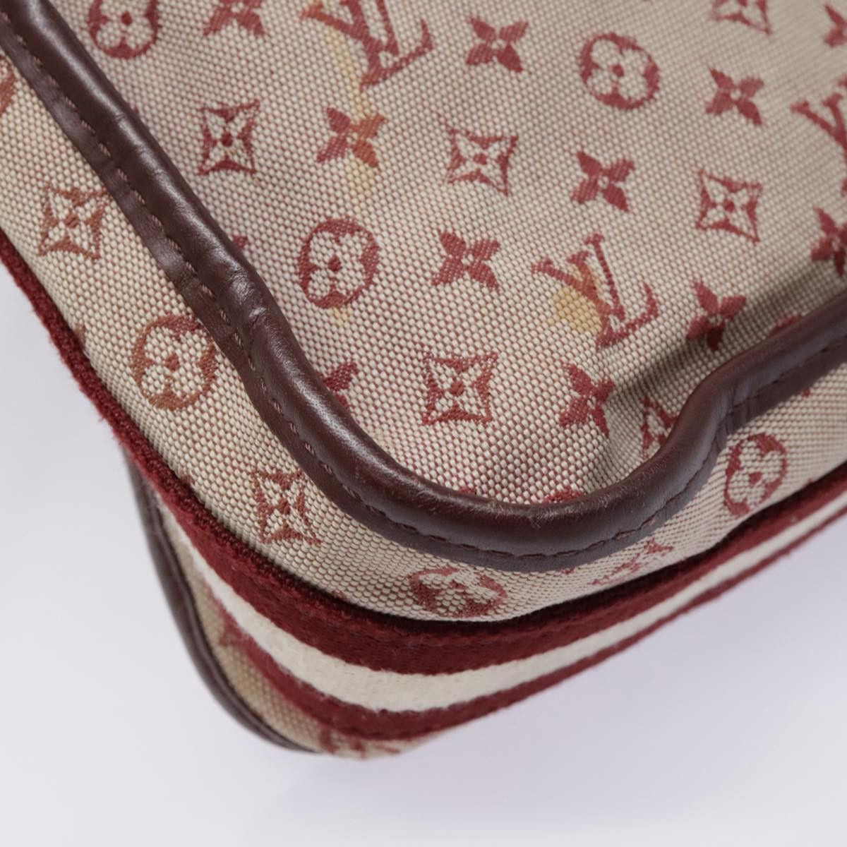 Louis Vuitton Mary Kate Red Canvas Shoulder Bag (Pre-Owned) Size ONE SIZE - 9 Thumbnail
