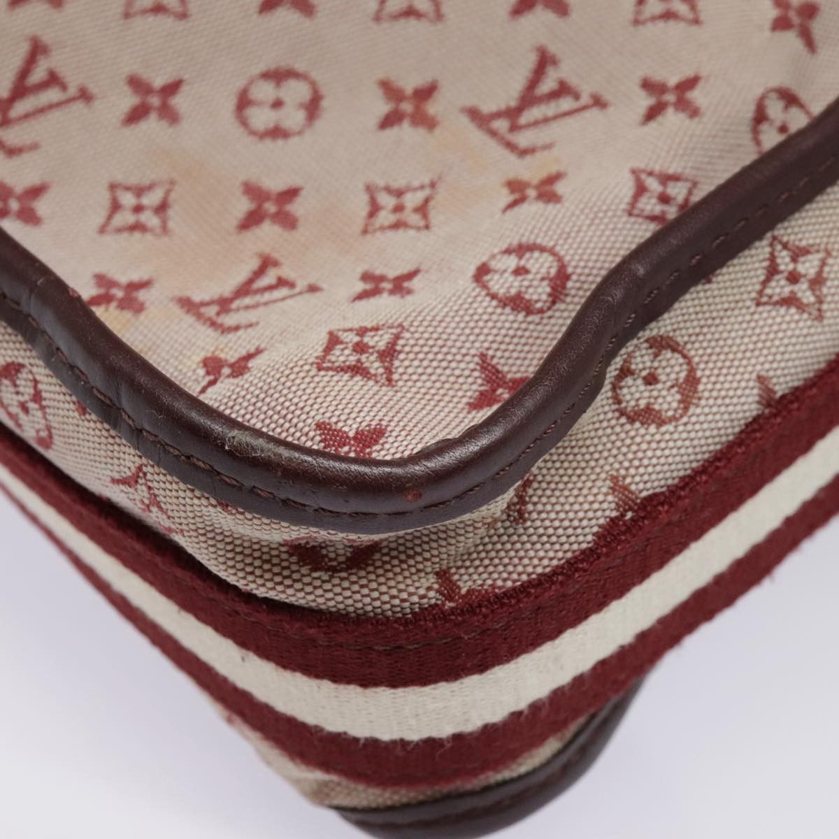 Louis Vuitton Mary Kate Red Canvas Shoulder Bag (Pre-Owned) Size ONE SIZE - 7 Thumbnail