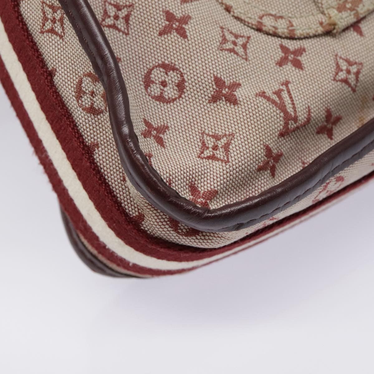 Louis Vuitton Mary Kate Red Canvas Shoulder Bag (Pre-Owned) Size ONE SIZE - 8 Thumbnail