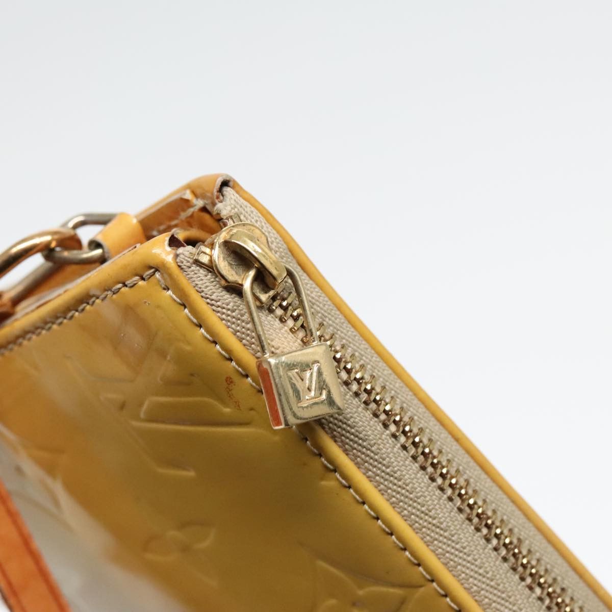 Louis Vuitton Lexington Beige Patent Leather Clutch Bag (Pre-Owned) Size ONE SIZE - 11 Thumbnail