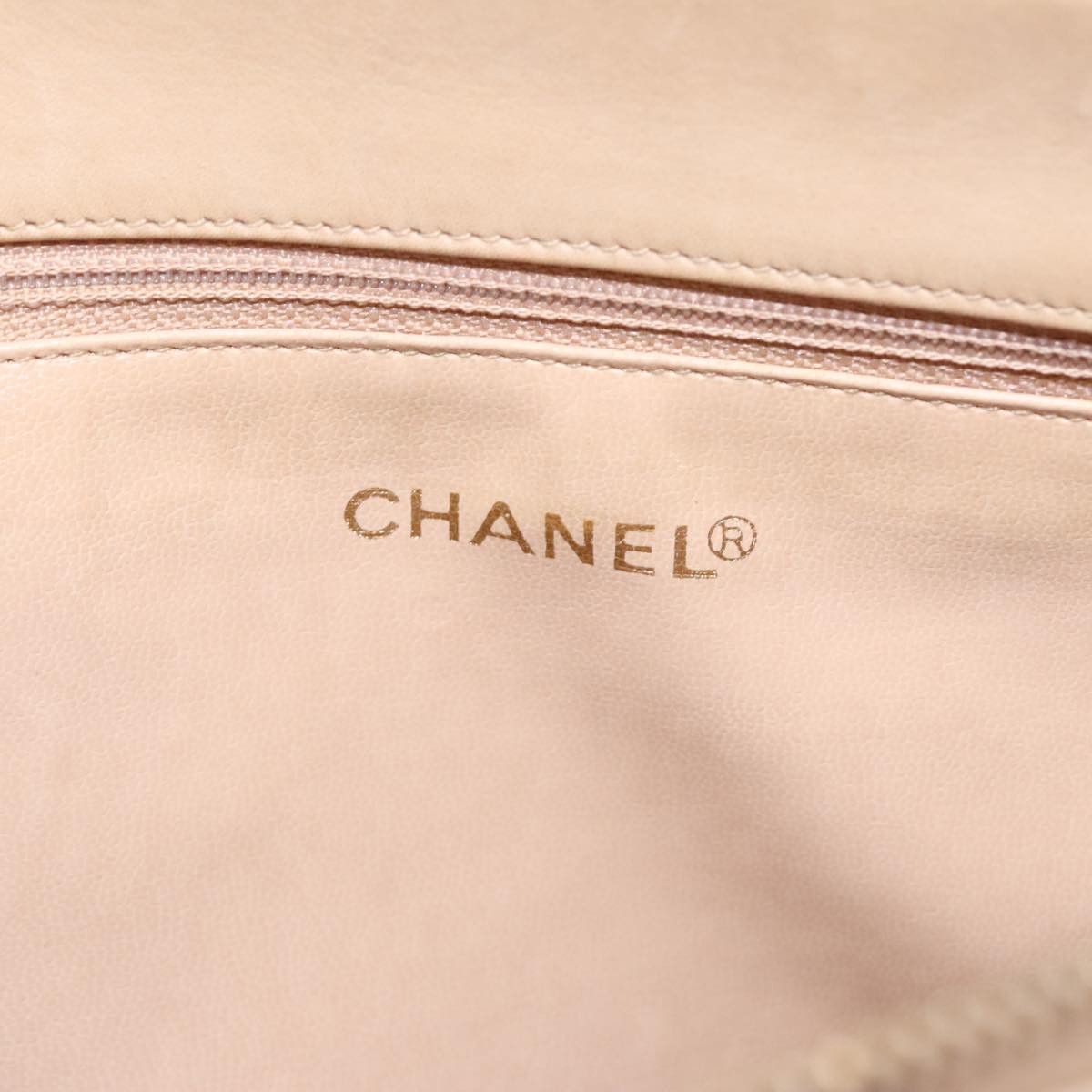 Chanel V-Stich Beige Leather Handbag (Pre-Owned) Size ONE SIZE - 14 Thumbnail