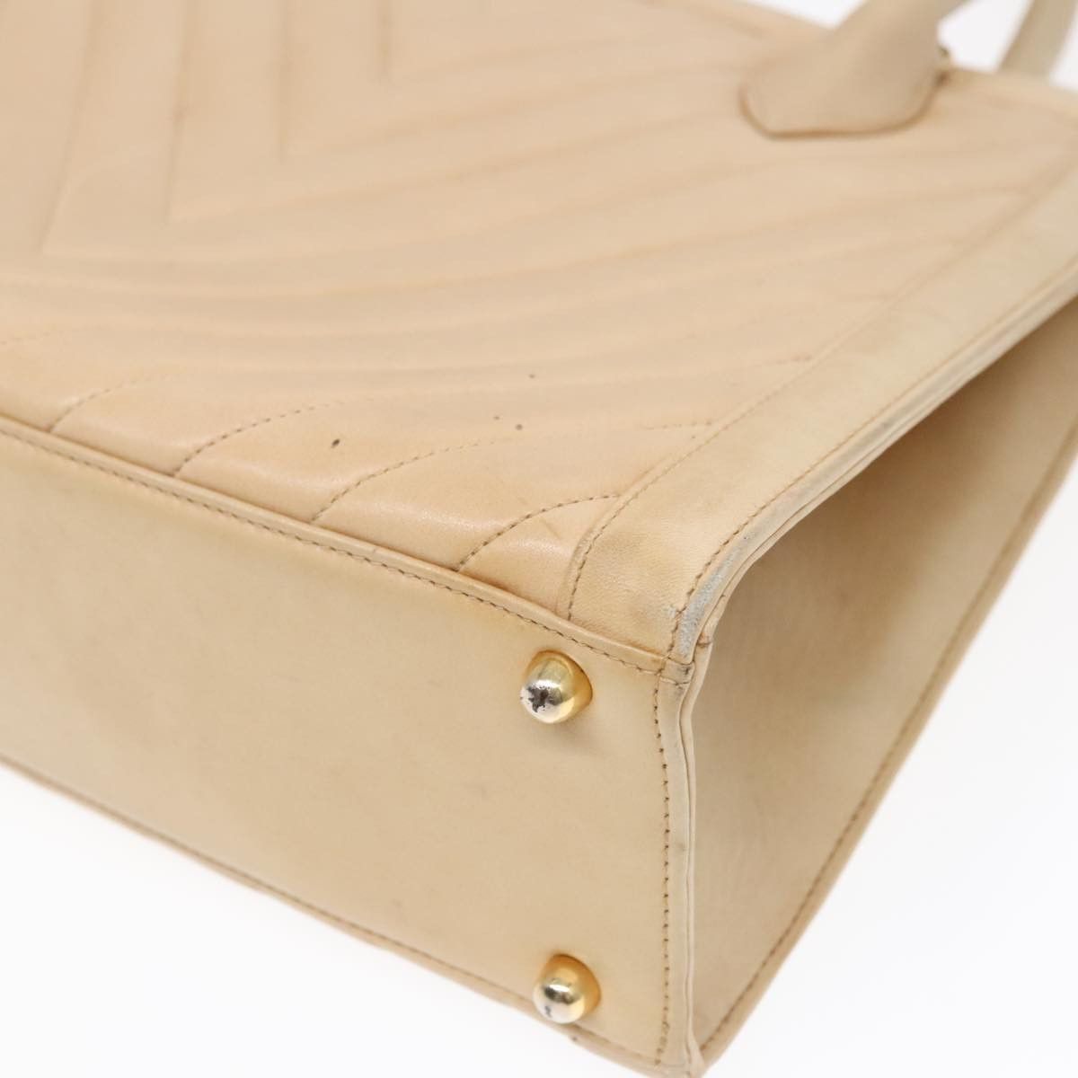 Chanel V-Stich Beige Leather Handbag (Pre-Owned) Size ONE SIZE - 9 Thumbnail