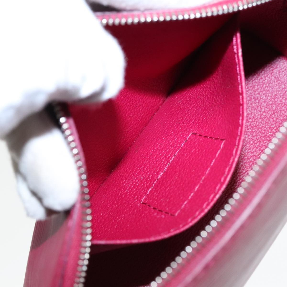 Louis Vuitton Cosmetic Pouch Pink Leather Clutch Bag (Pre-Owned) Size ONE SIZE - 12 Thumbnail
