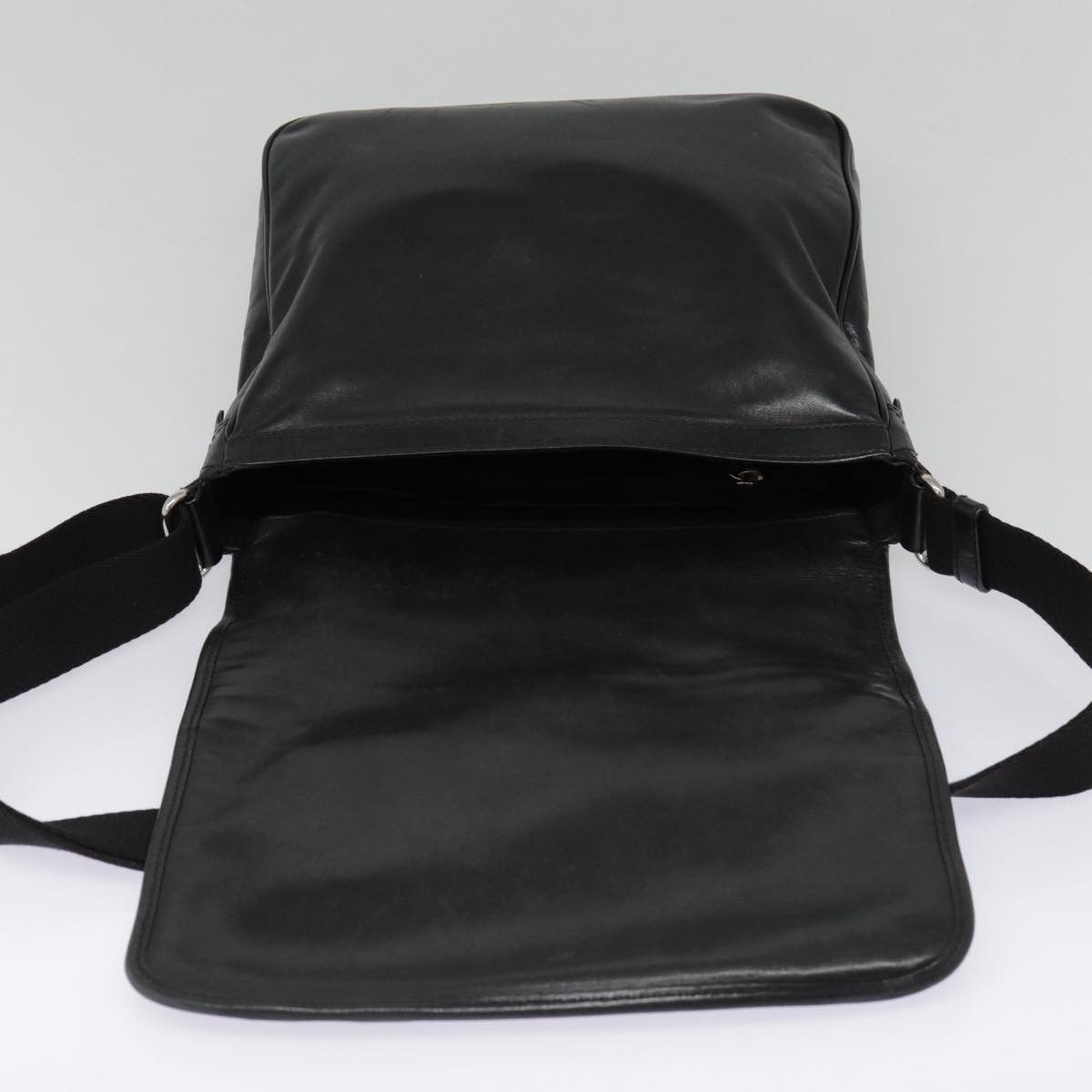 Bally Black Leather Shoulder Bag (Pre-Owned) Size ONE SIZE - 20 Thumbnail