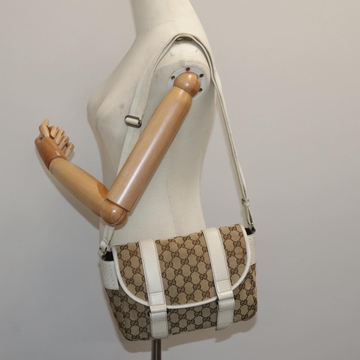 Gucci Beige Canvas Shoulder Bag (Pre-Owned) Size ONE SIZE - 15 Thumbnail