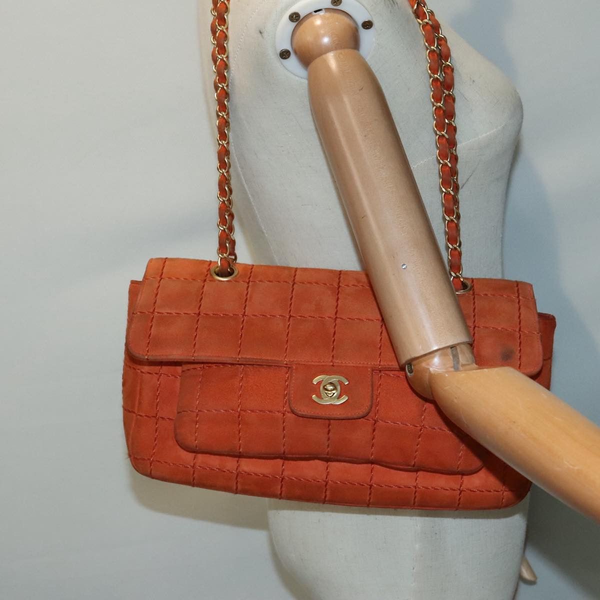 Chanel Chocolate Bar Gold Suede Shoulder Bag (Pre-Owned) Size ONE SIZE - 14 Thumbnail