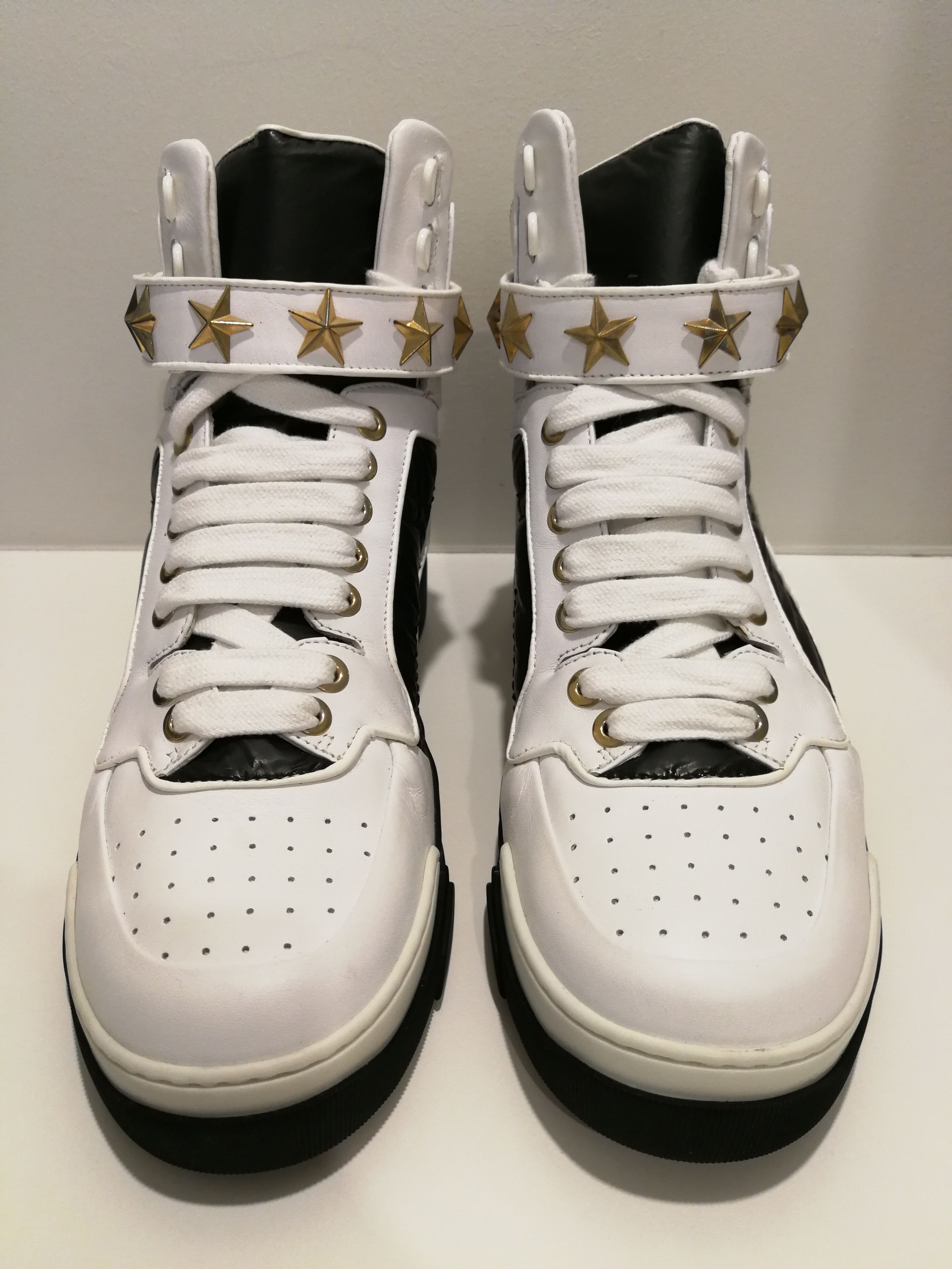 Givenchy Givenchy Tyson Star Studded High-top Sneakers | Grailed