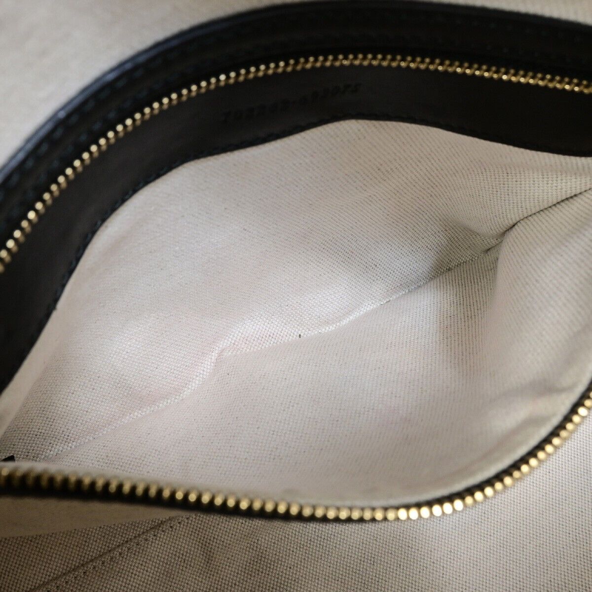 Gucci Gg Matelassé Black Leather Handbag (Pre-Owned) Size ONE SIZE - 18 Thumbnail