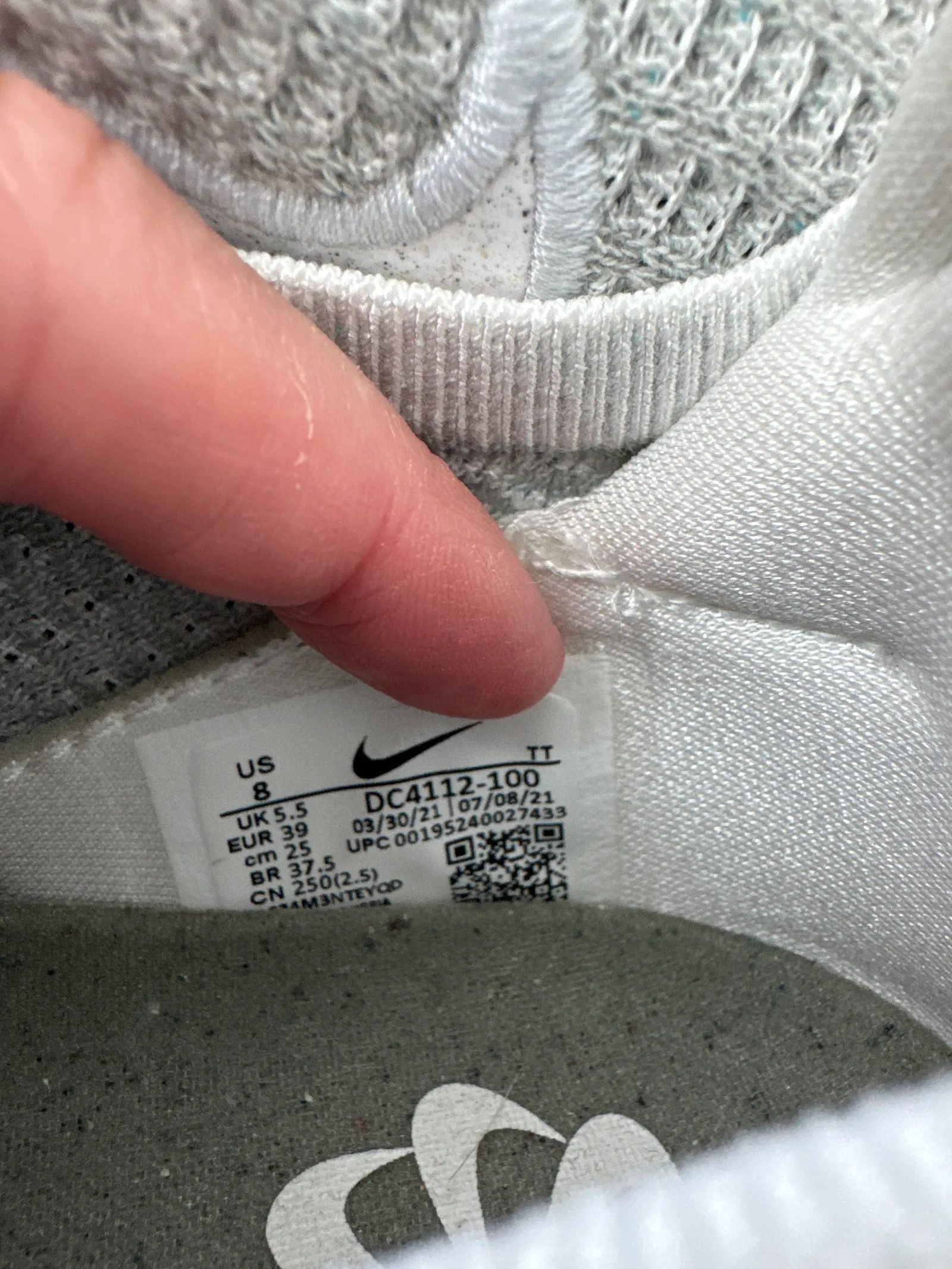Nike Nike Sneakers Size US 9 / IT 39 - 2 Thumbnail