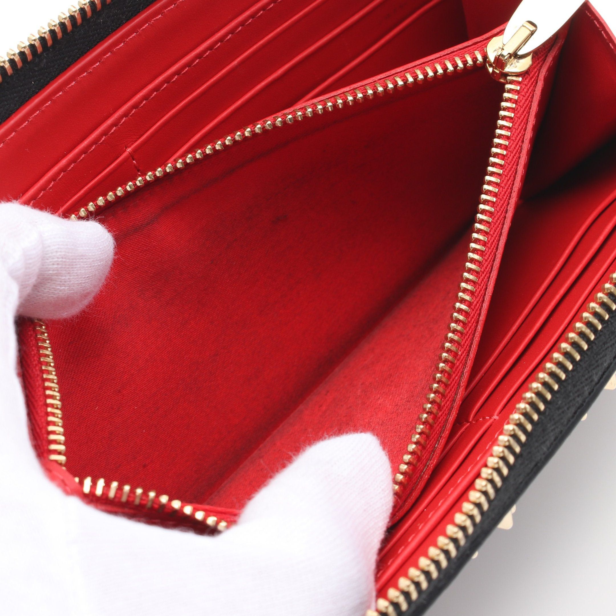 Christian Louboutin Christian Louboutin Panettone Round Zipper Long Wallet Leather Black Spike Studs Size ONE SIZE - 8 Thumbnail