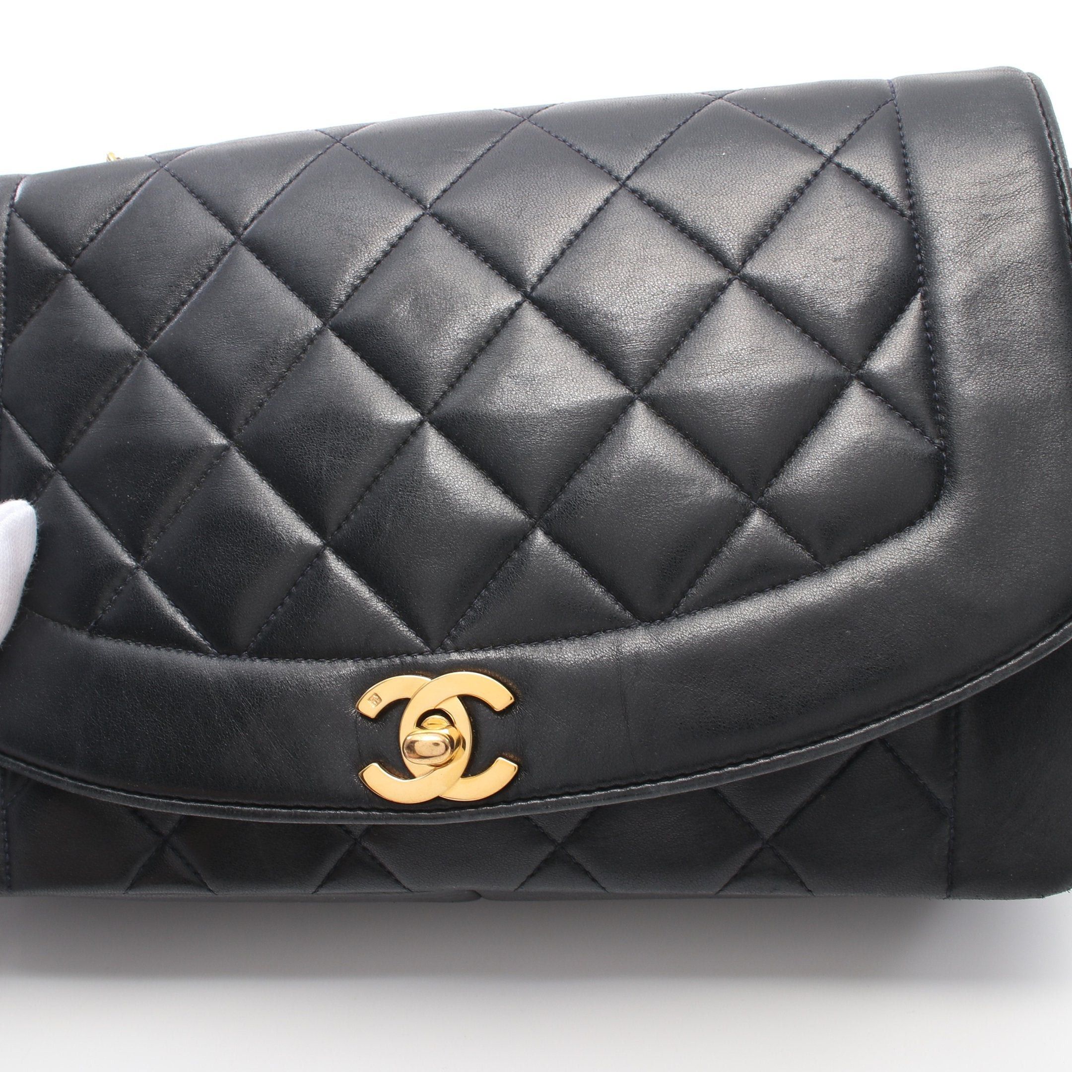 Chanel Chanel Matelasse Diana Flap Chain Shoulder Bag Lambskin Dark Navy Gold Hardware Size ONE SIZE - 11 Thumbnail