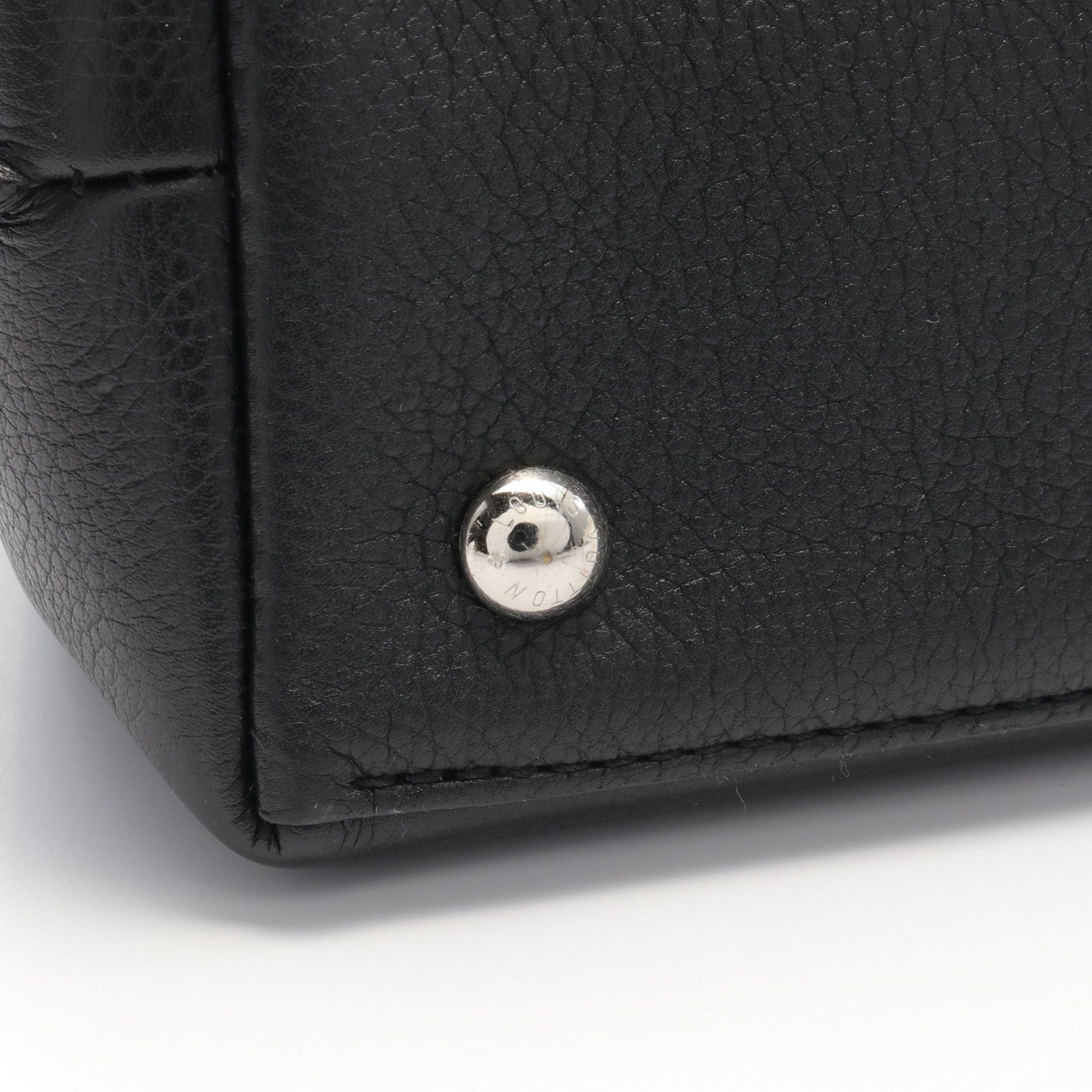 Louis Vuitton Louis Vuitton Rock Me Ever Bb Noir Handbag Leather Black Size ONE SIZE - 5 Thumbnail