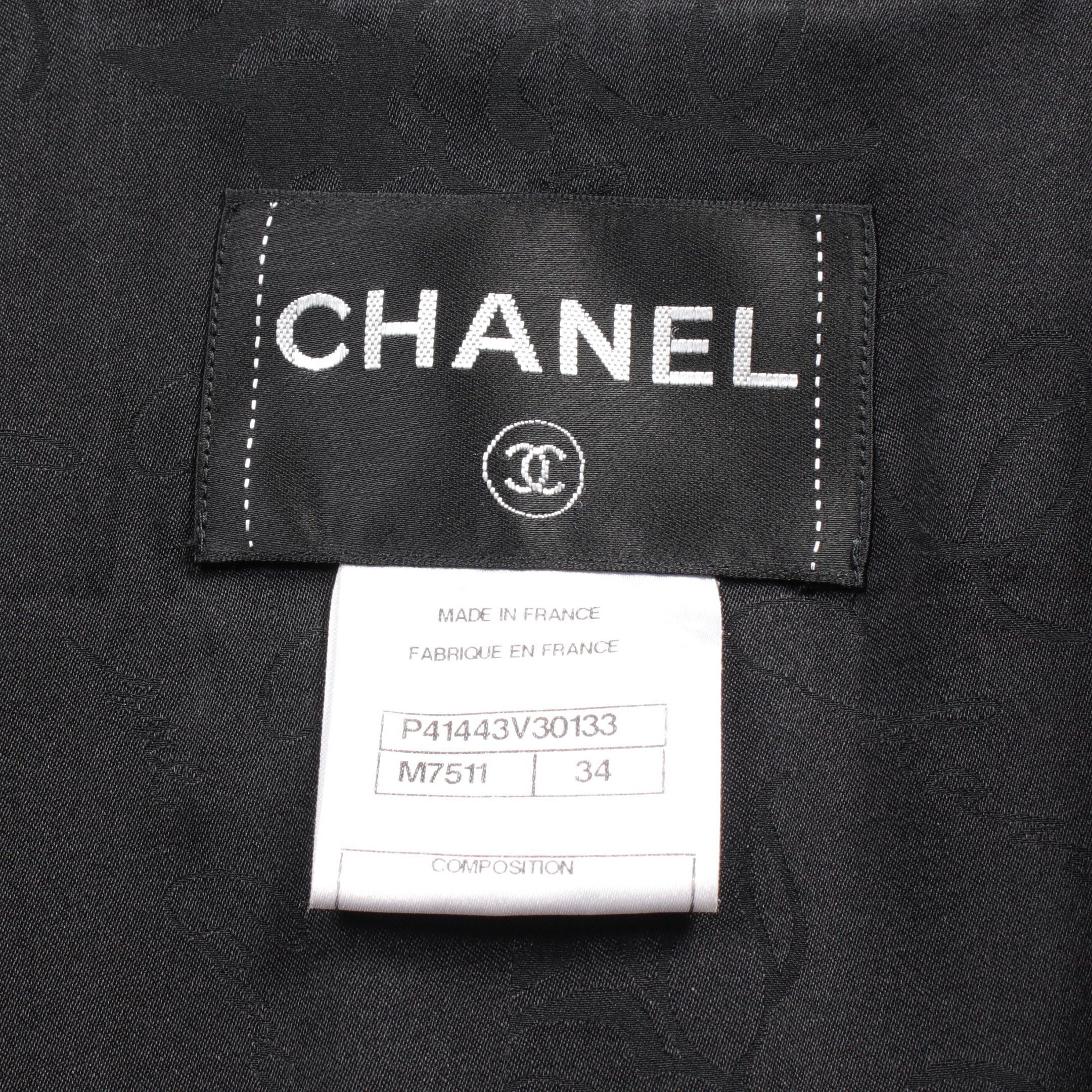Chanel Chanel Coco Mark Square Button Tweed · Centre Zip Coat Wool Black Gold Size ONE SIZE - 3 Thumbnail