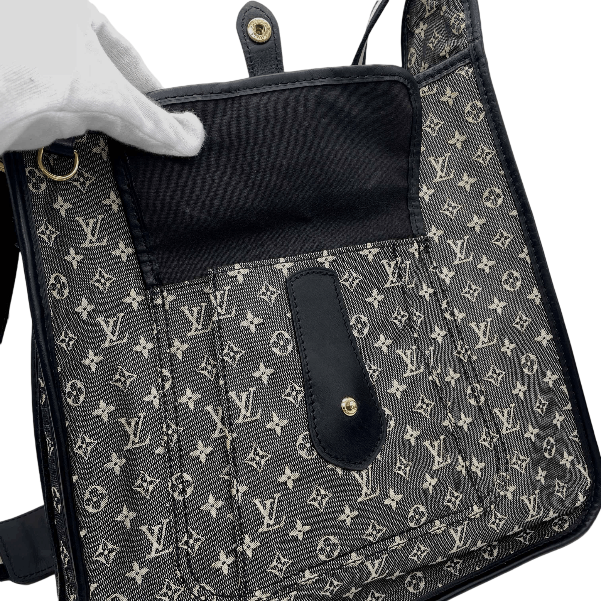 Louis Vuitton Louis Vuitton Monogram Minimalist Buzz Marry Kate Shoulder Bag Size ONE SIZE - 11 Thumbnail