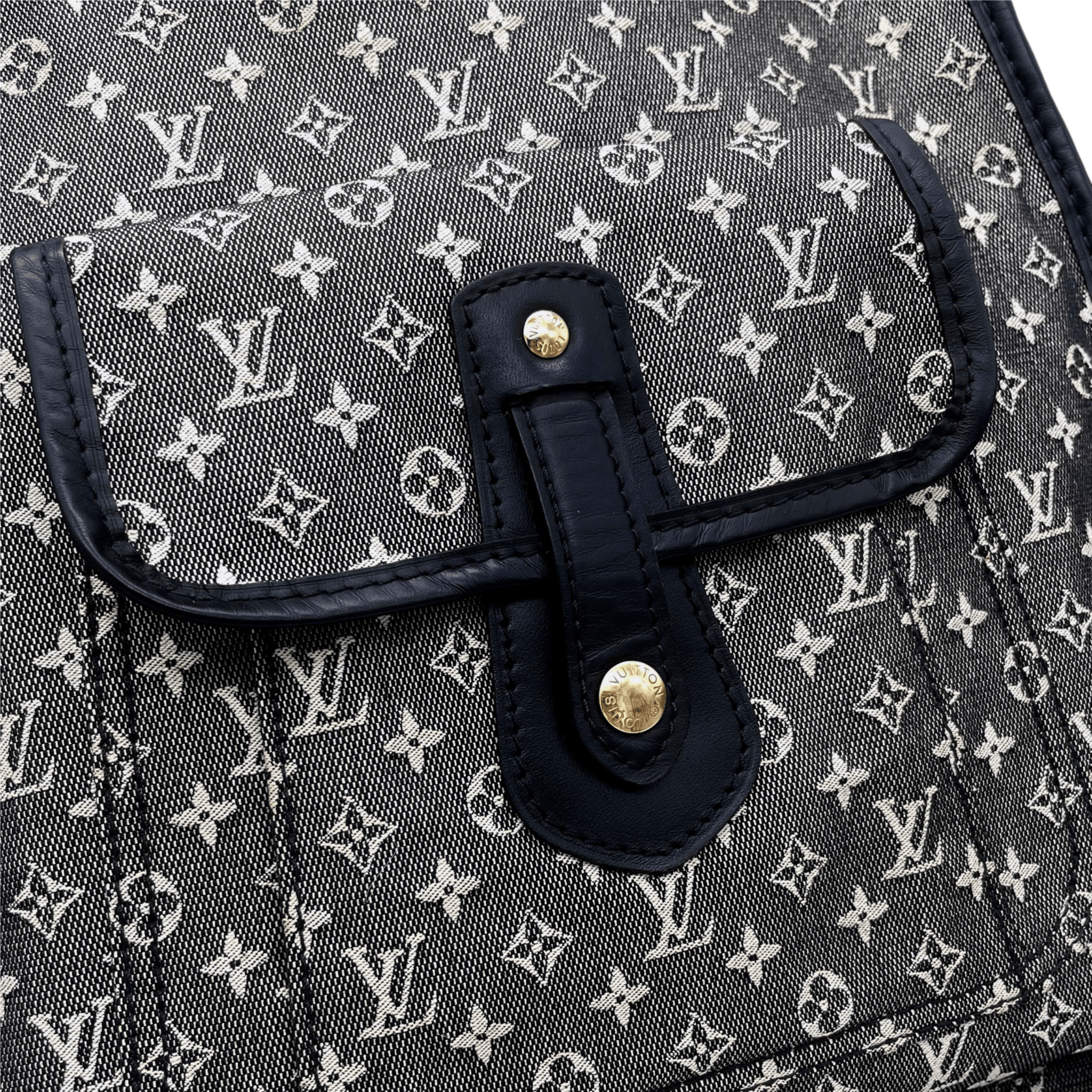 Louis Vuitton Louis Vuitton Monogram Minimalist Buzz Marry Kate Shoulder Bag Size ONE SIZE - 5 Thumbnail